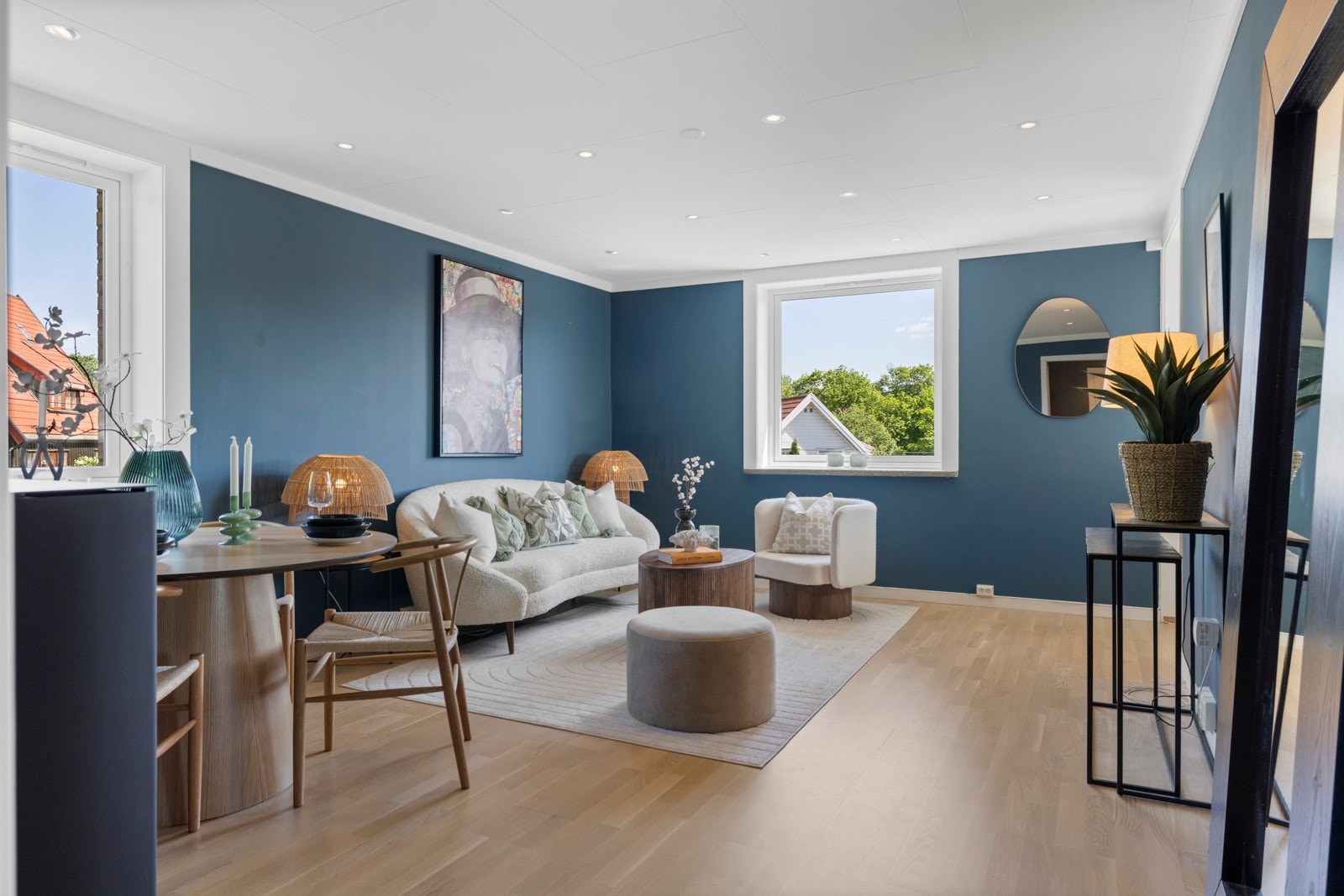 - Hjørneleilighet som gir boligen mye lys - Galleribilde