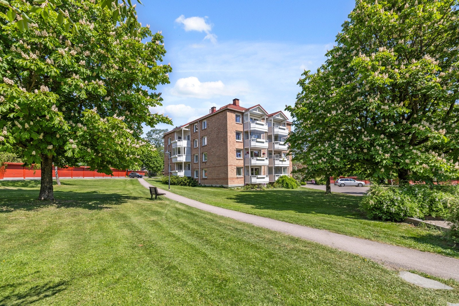 - Teisen park med mye grønt i ditt nærområde - Galleribilde