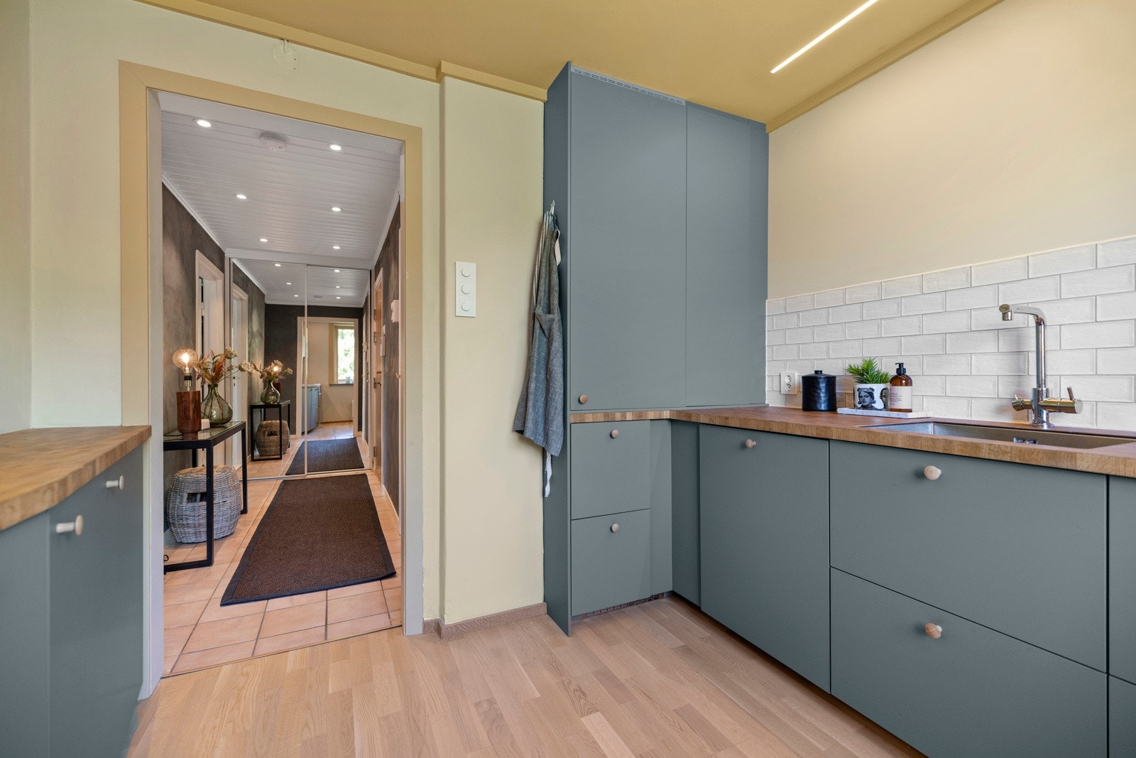 - Kjøkken med rikelig lagringsplass - Galleribilde