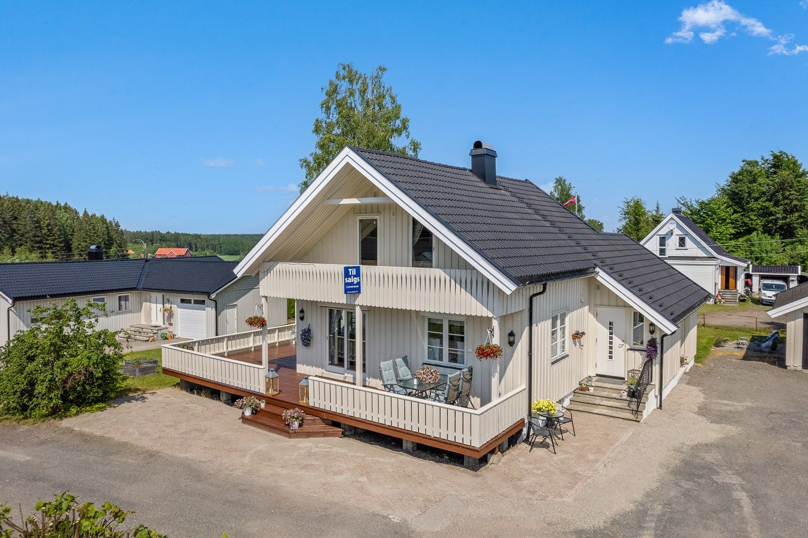 Oppdag en harmonisk livsstil i dette barnevennlige og fine nabolaget - en ideell mulighet til å skape minnerike opplevelser. Galleribilde