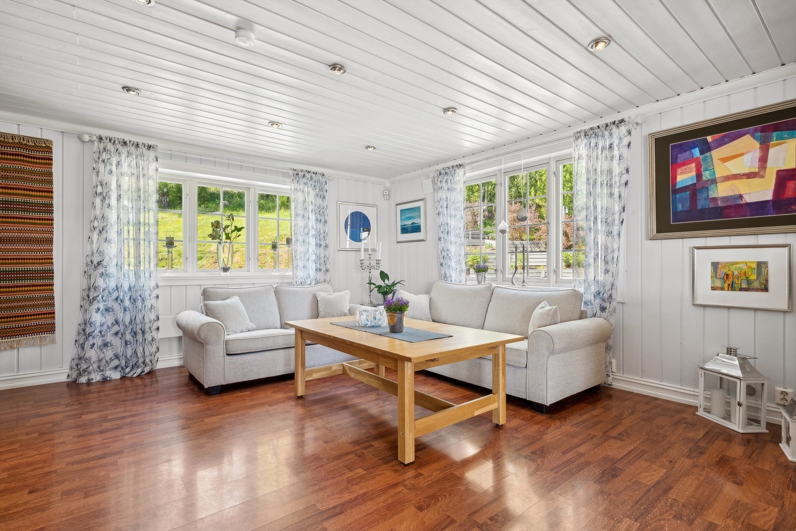 - Bruksarealet i 1. etasje er 113 m² - Galleribilde