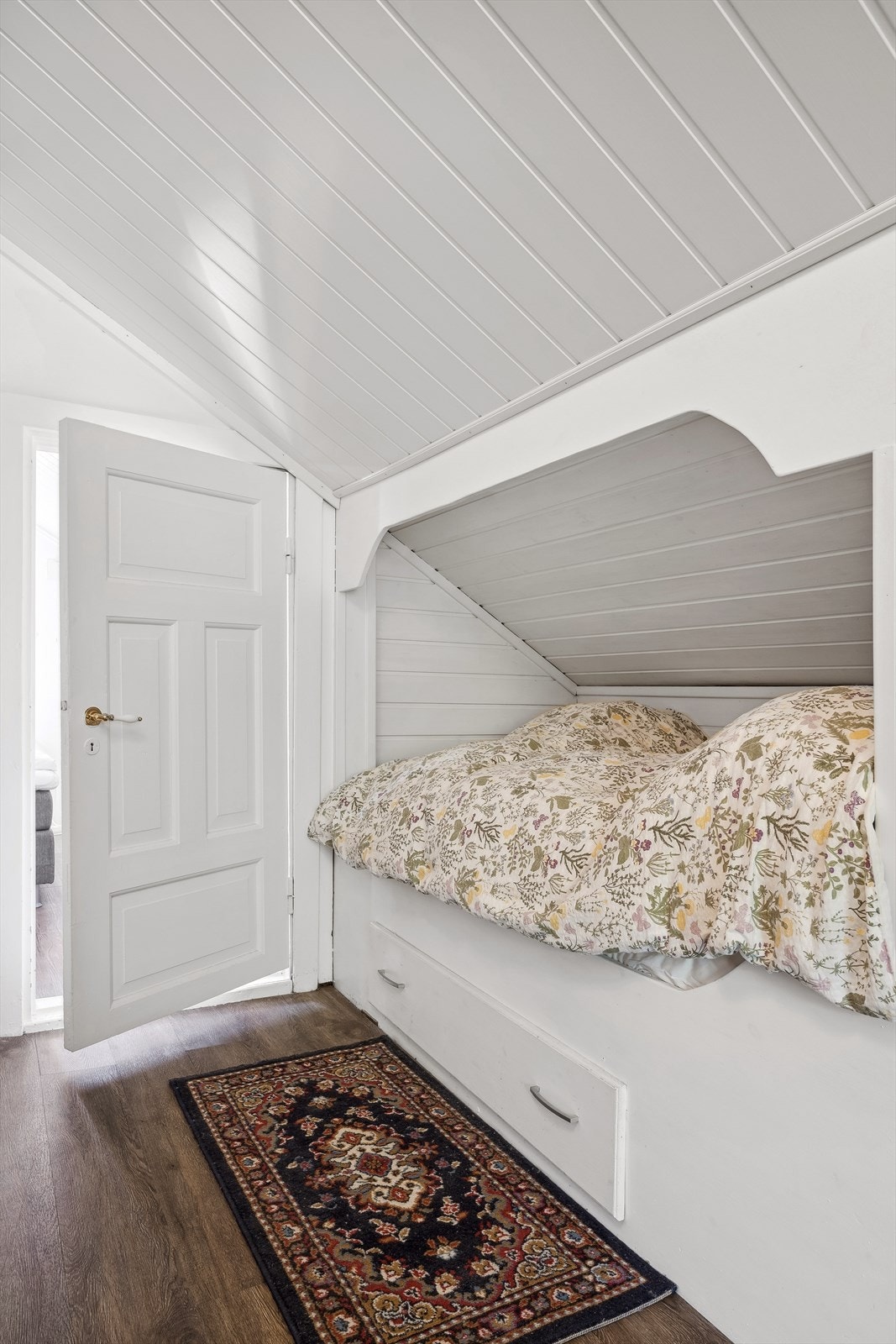 - Loftetasjen har et bruksareal på 30 m² - Galleribilde