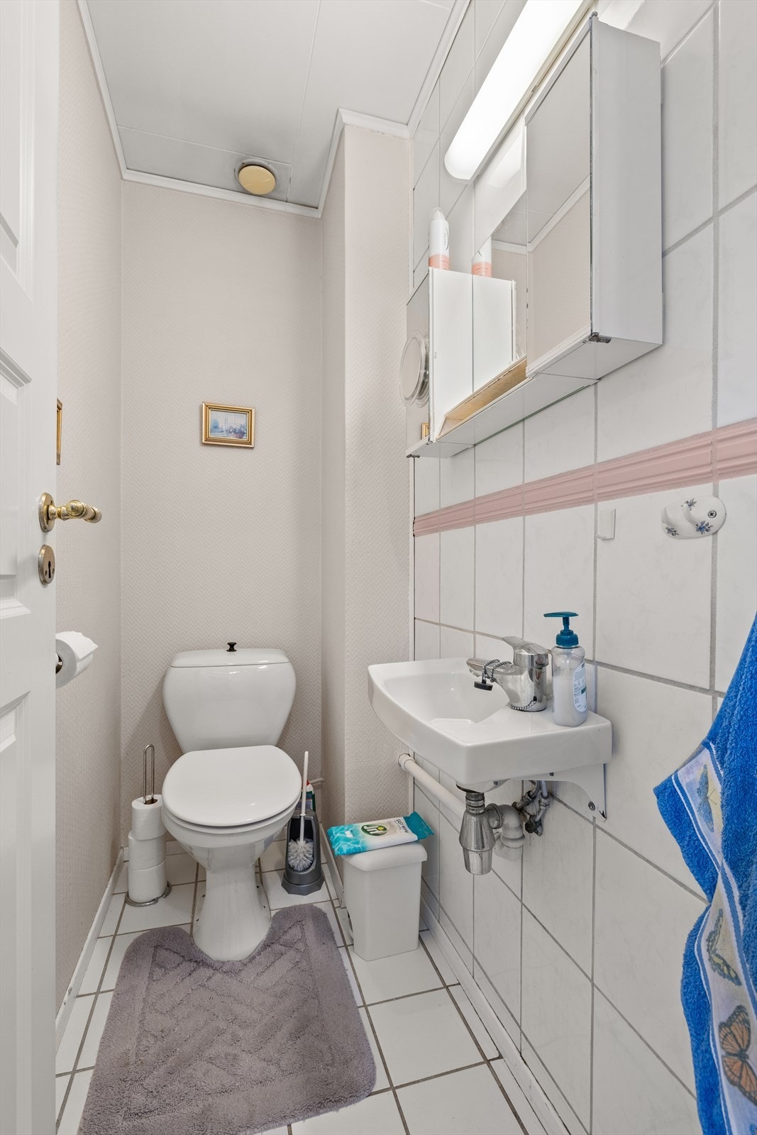 I praktisk tilknytning til soverommene finner du toalettrommet. Galleribilde