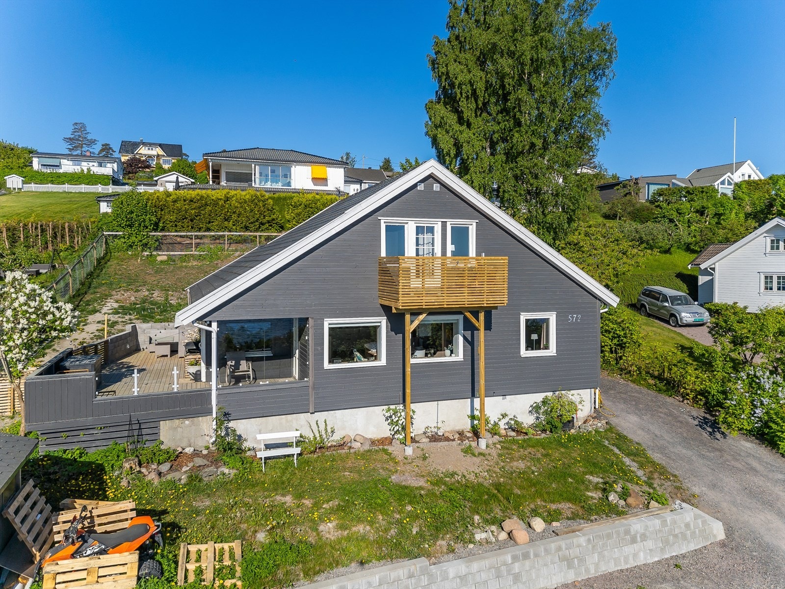 Huset sett fra øst. Galleribilde