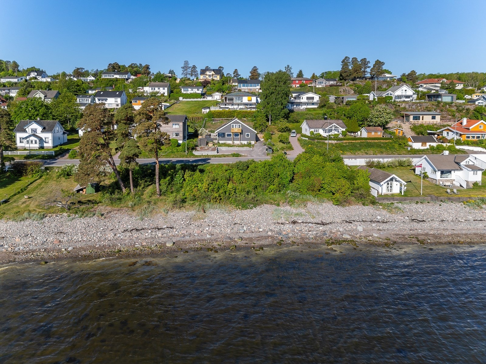 Kort vei til morgenbadet. Galleribilde