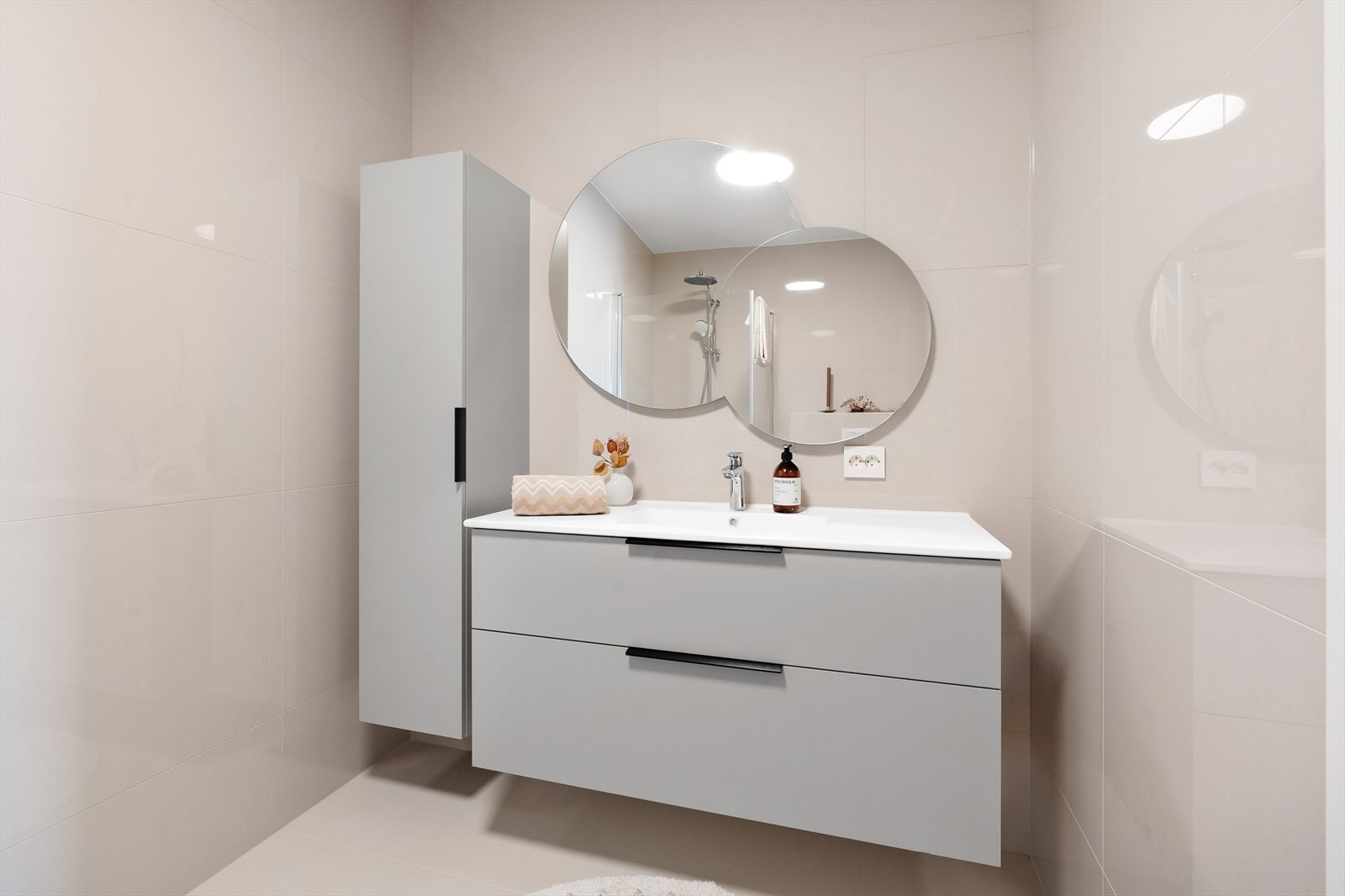 Bad tilhørende hovedsoverom Galleribilde