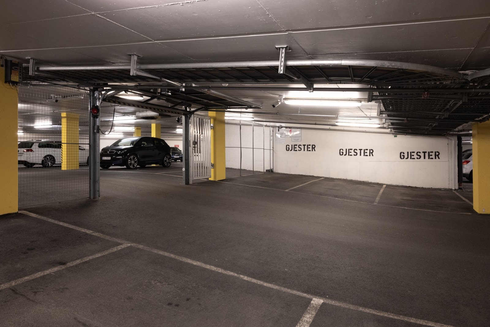 Gjesteparkering. Galleribilde