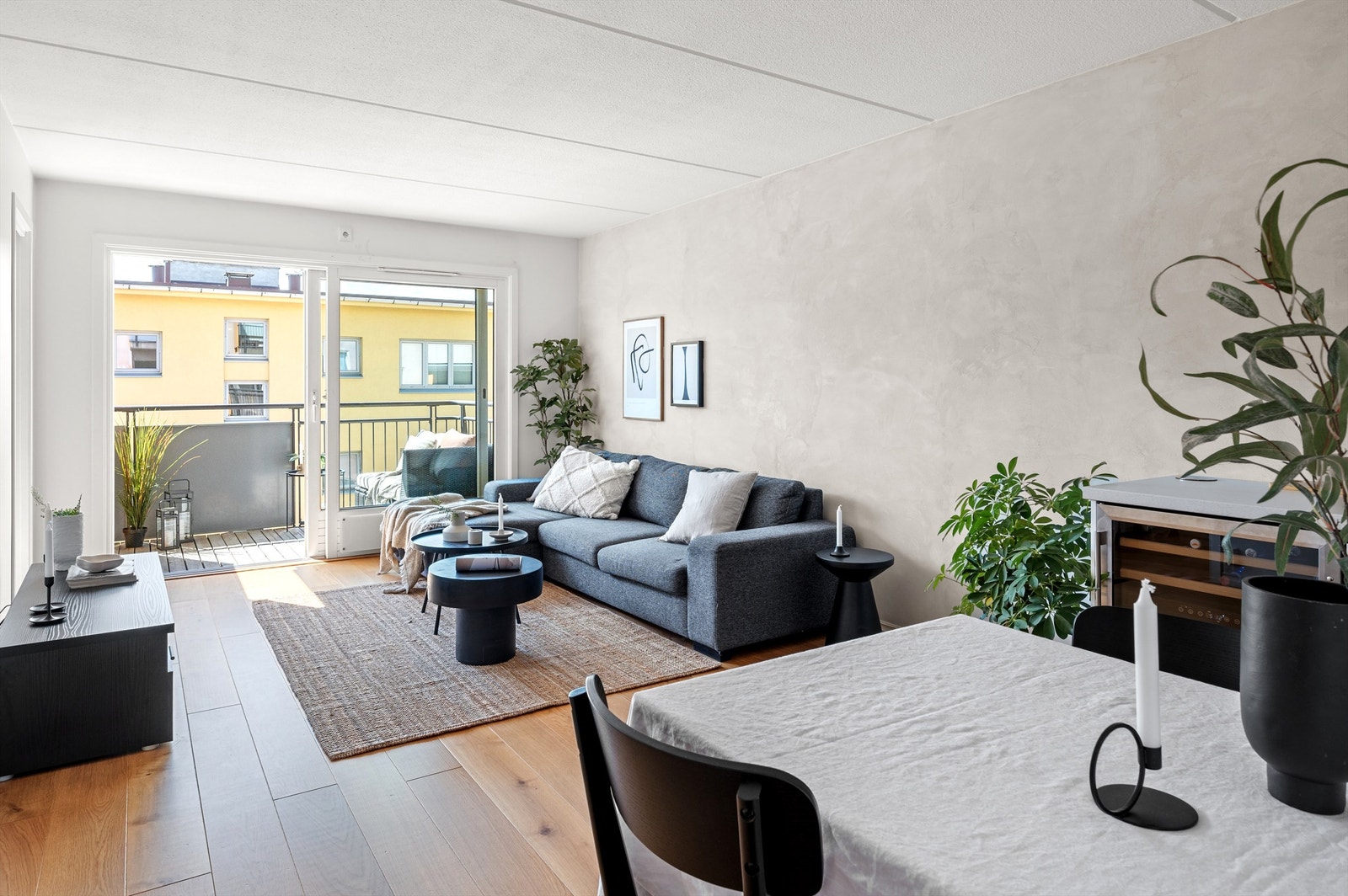 Velkommen til Nils Huus' gate 2! Presentert av Eiendomsmegler Krogsveen. Galleribilde