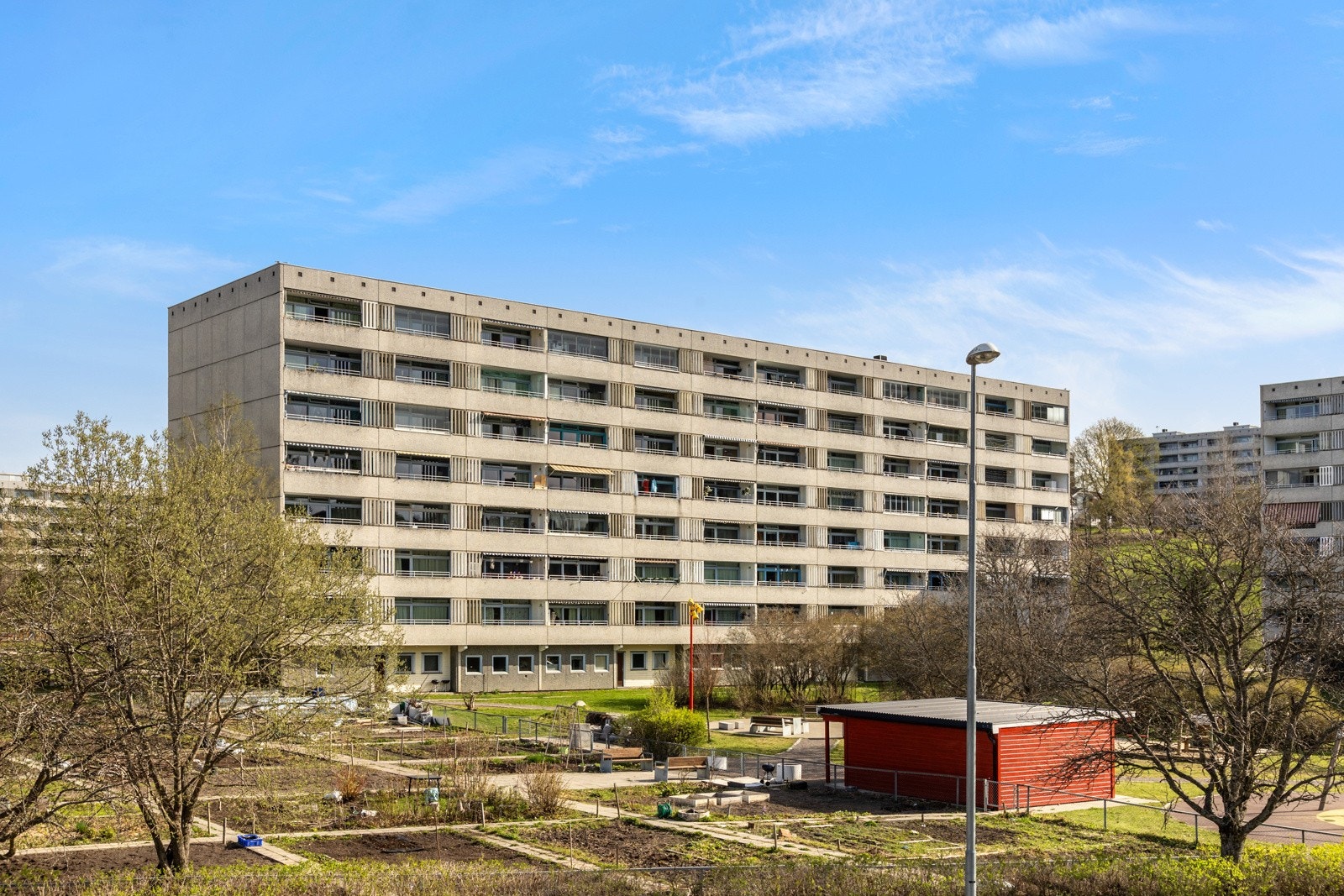 Fasaden. Boligen ligger i byggets 8 etasje. Galleribilde