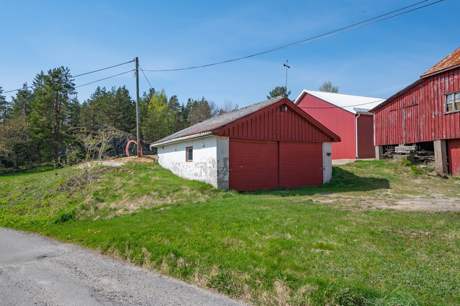 Eldre dobbelgarasje Galleribilde