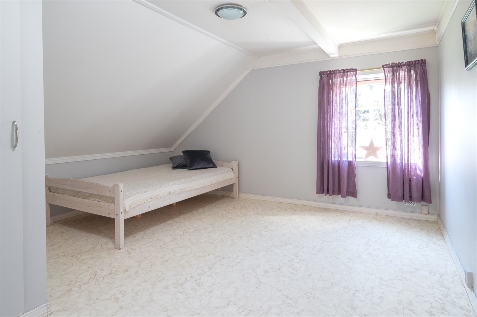 Soverom 2 i 2. etasje Galleribilde