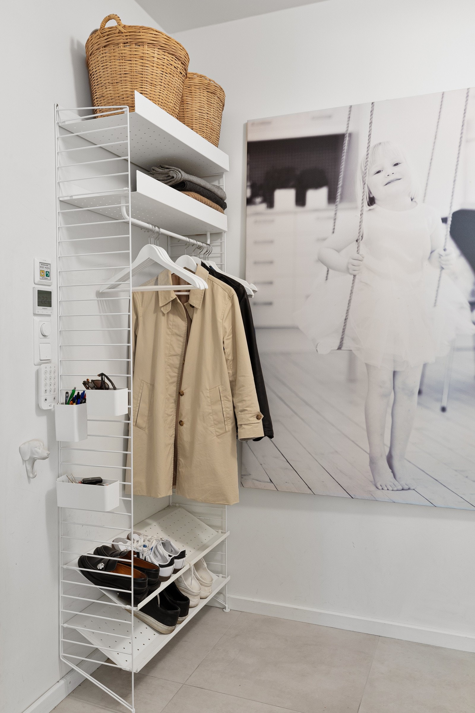 Rikelig med oppbevaringsplass i entré Galleribilde