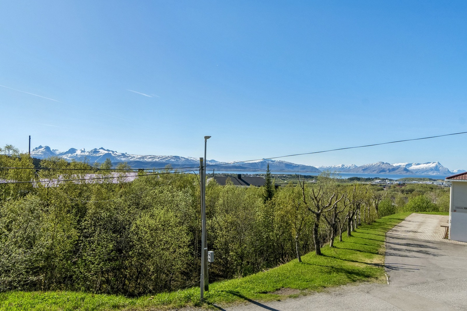 Svært attraktiv beliggenhet ved Maskinisten i Rønvik. Galleribilde