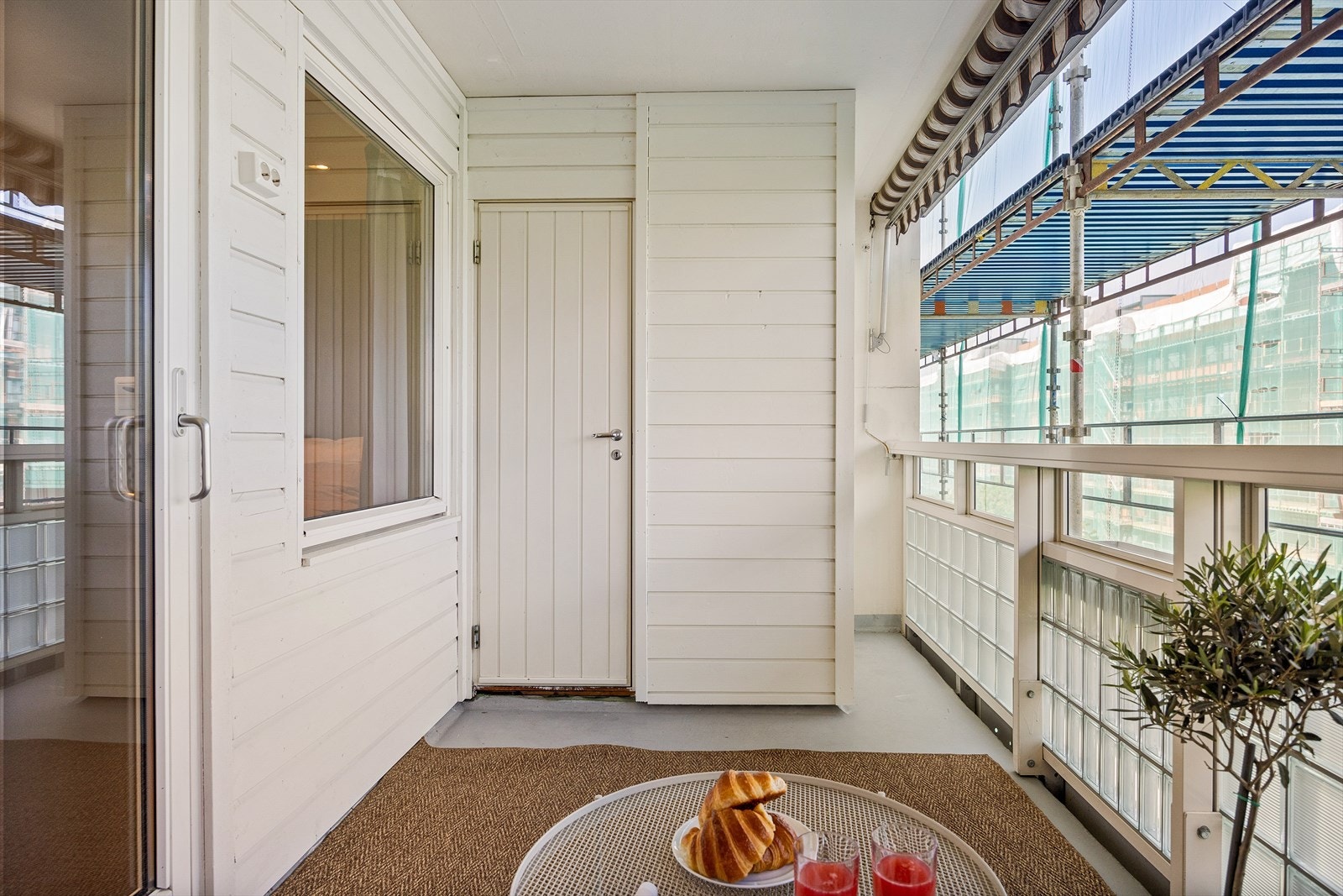 - Bod på balkongen - Galleribilde