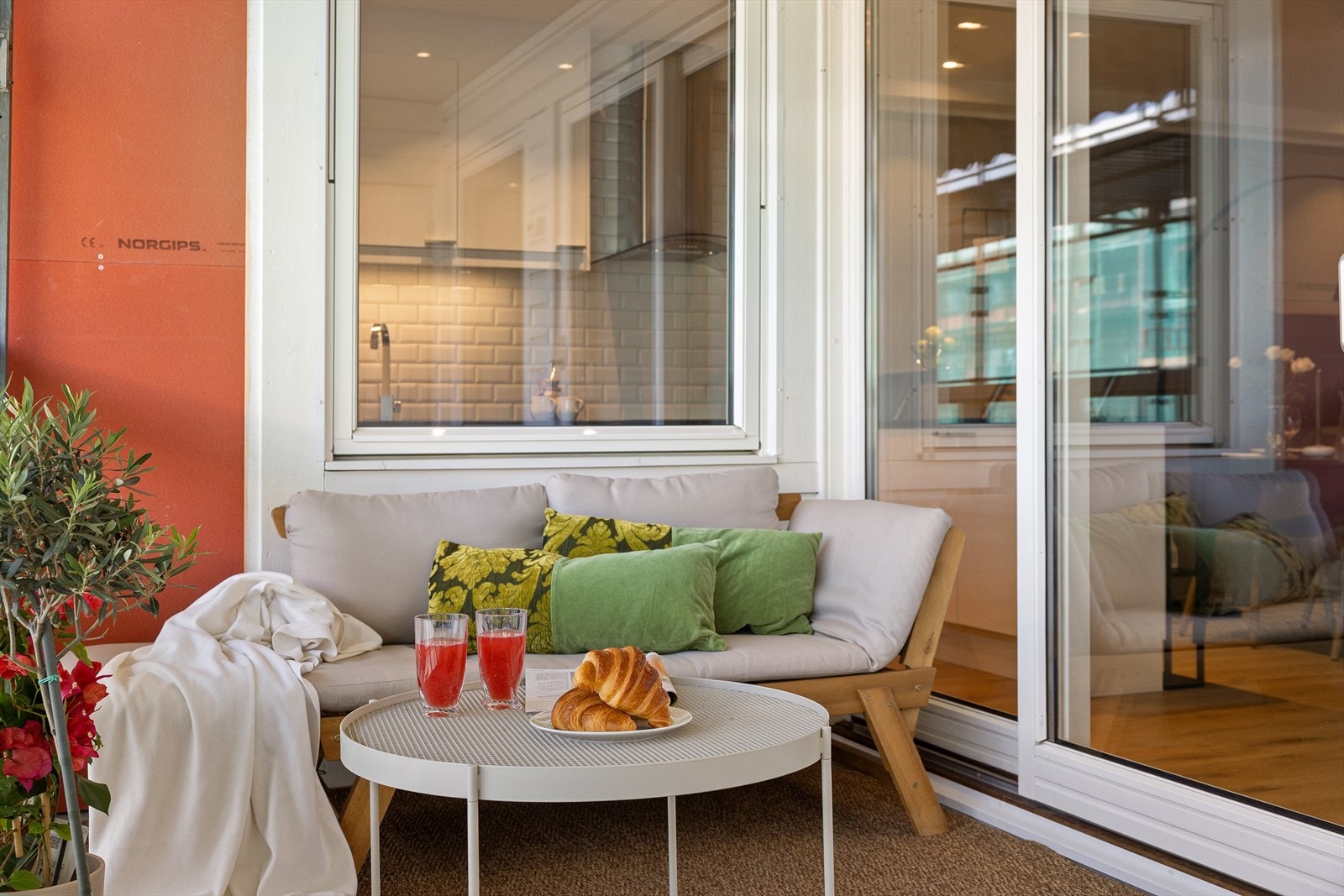 - Plass til utemøblement - Galleribilde