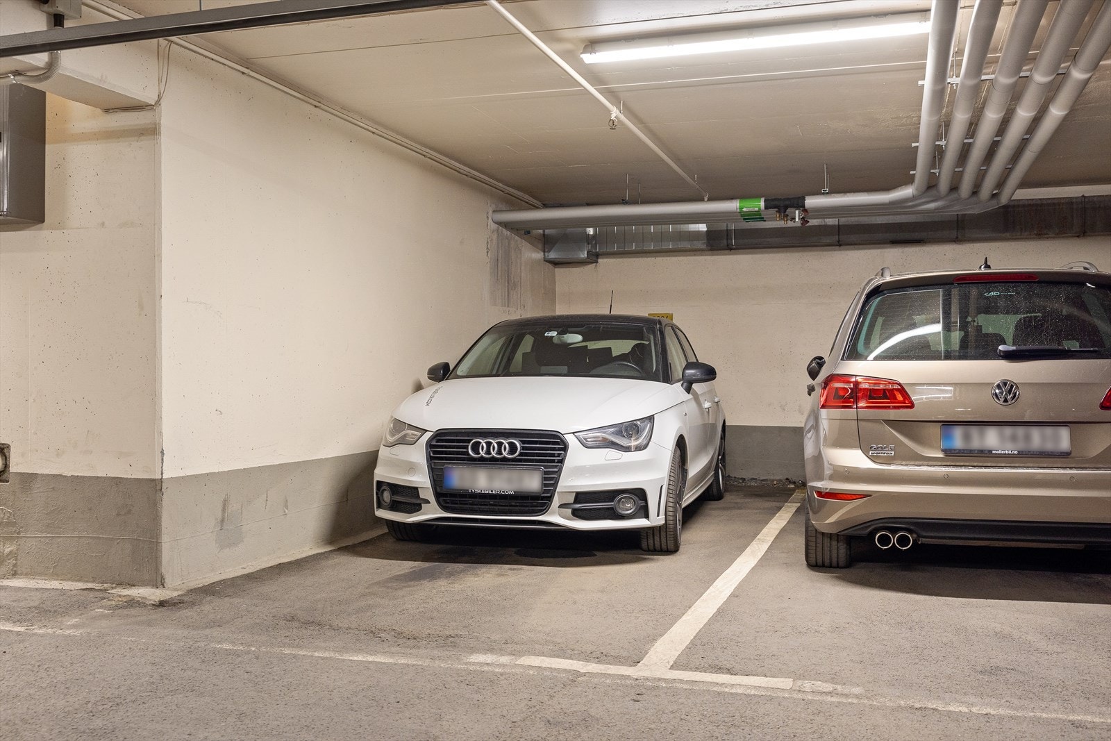 - Det medfølger parkeringsplass i garasjeanlegg - Galleribilde