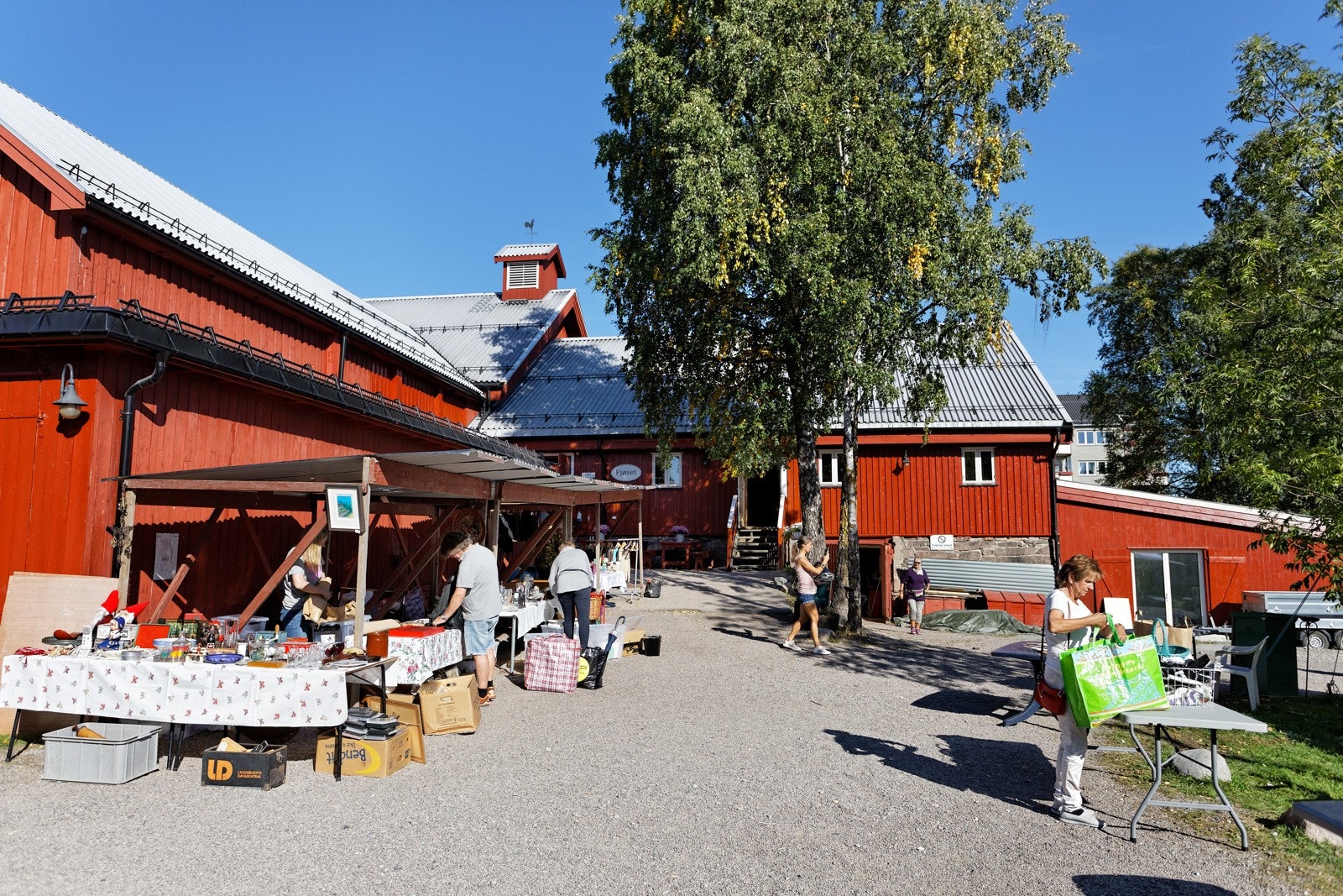 Hyggelige Årvoll gård like i nærheten Galleribilde