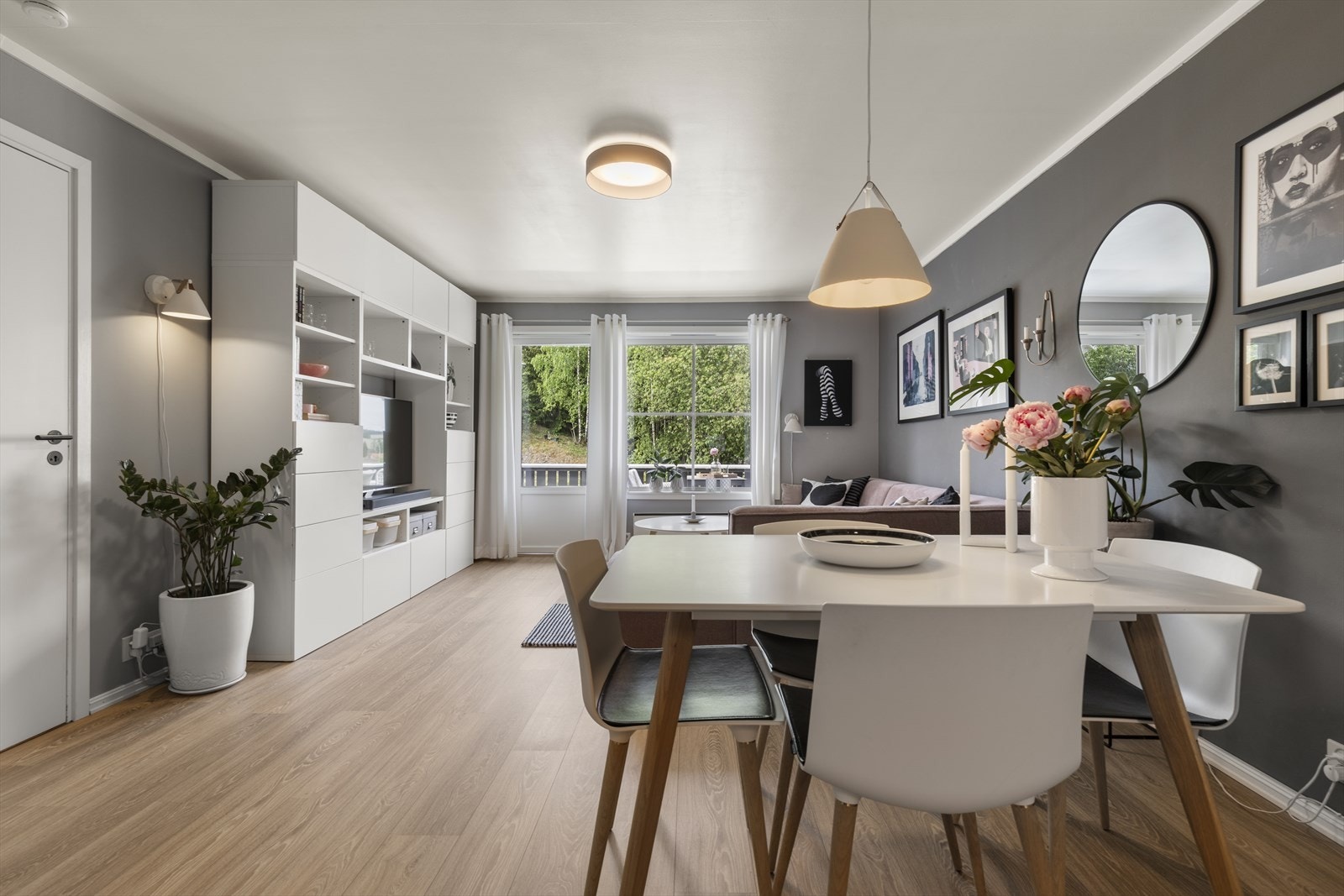 Behagelig og flott laminat på gulv Galleribilde