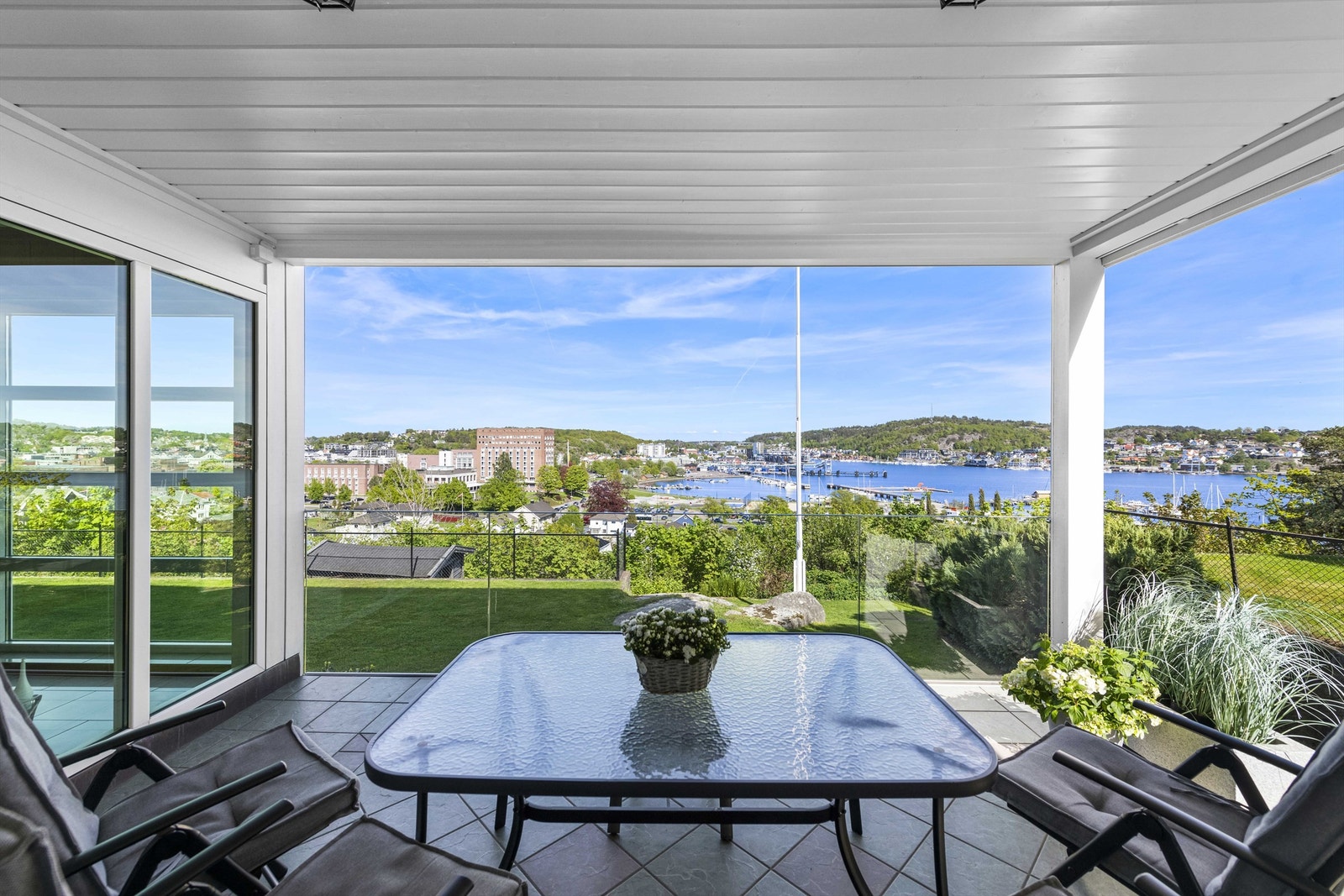 Nyt denne utsikten Galleribilde