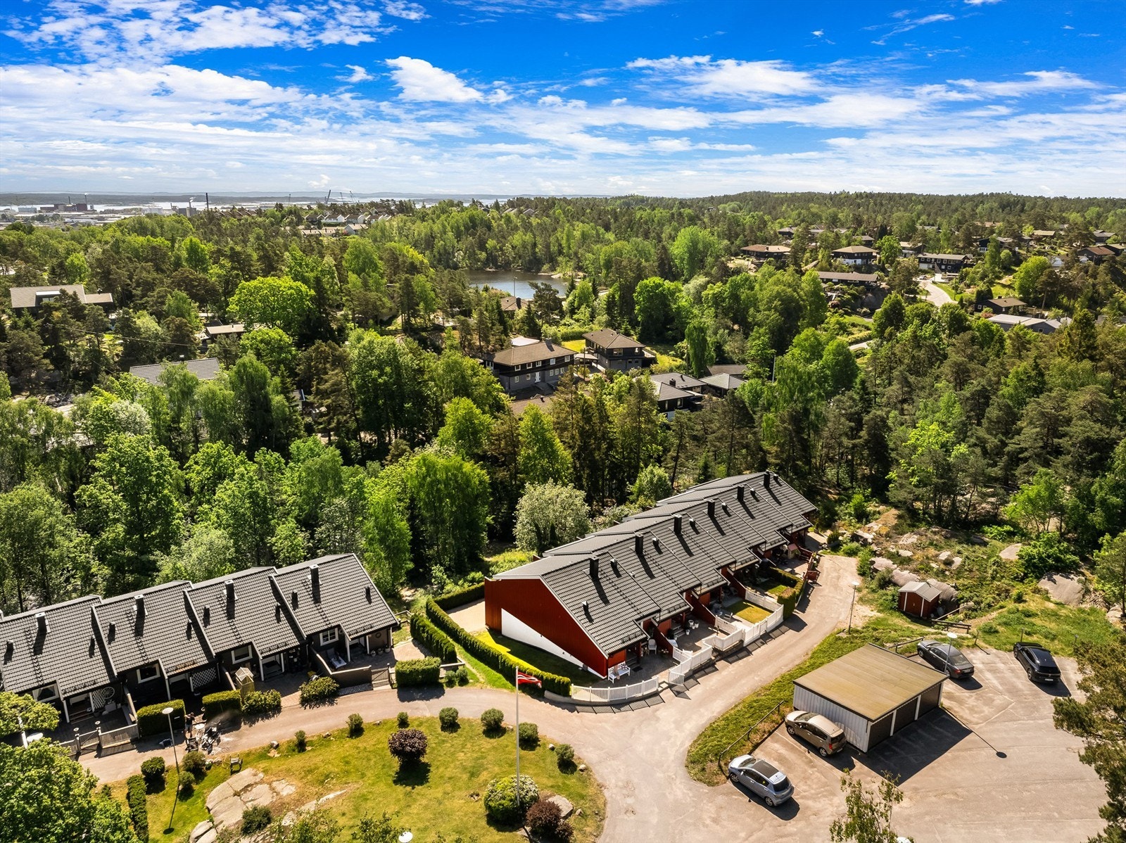 Borettslaget har velstelte fellesarealer og et fredelig, barnevennlig miljø. Galleribilde