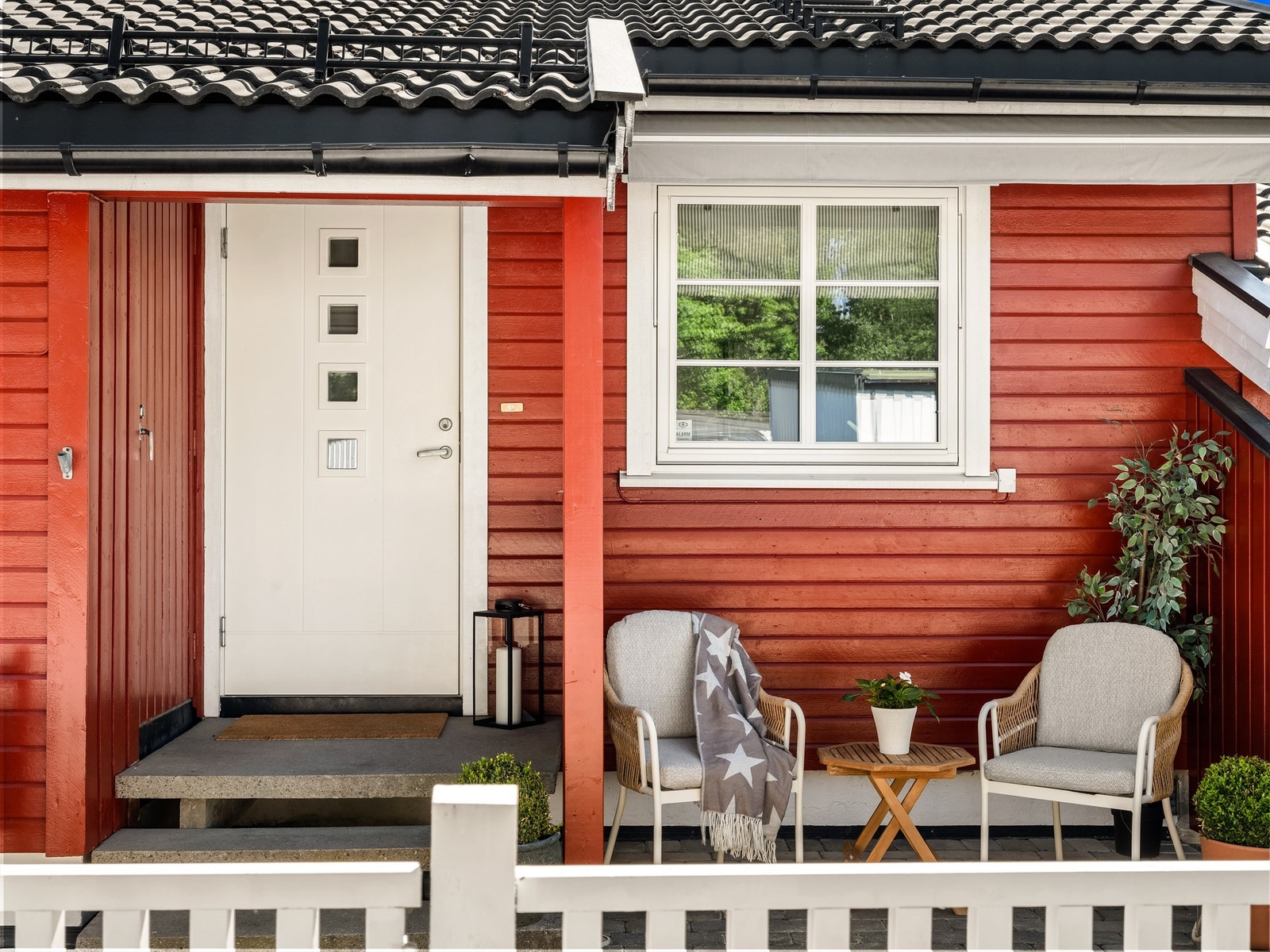 Taktekking ble skiftet ut i regi av borettslaget i 2010. Fasaden ble malt sist i 2019. Galleribilde