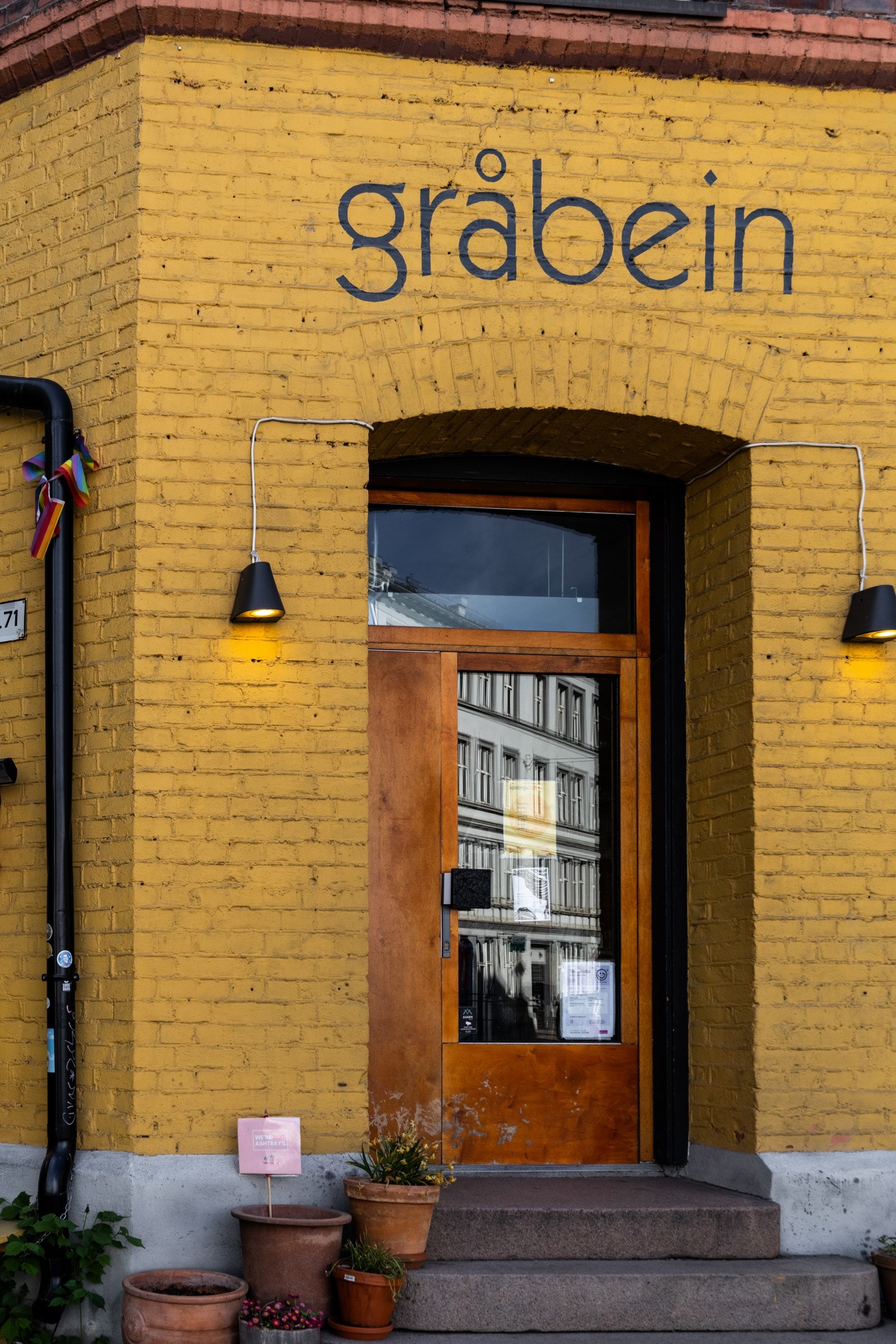 Gråbein Bar. Galleribilde