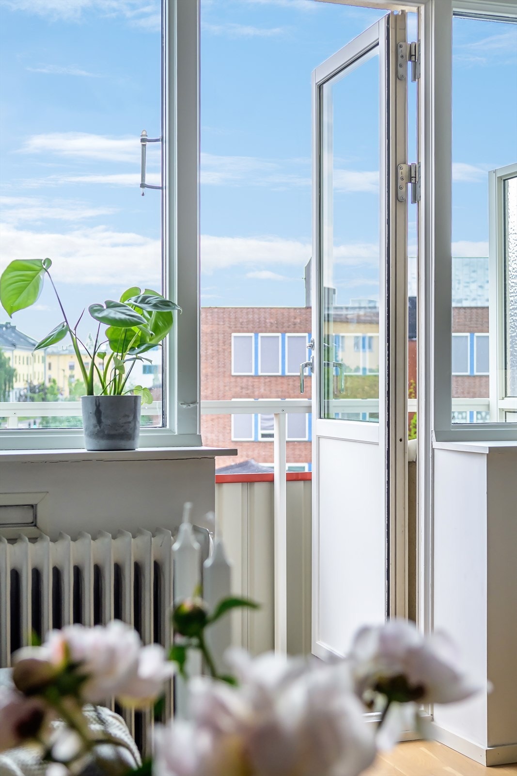 Leiligheten ligger i 4. etasje og har et høyt og fritt utsyn Galleribilde