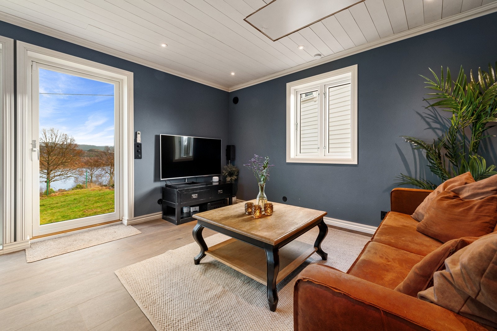 Fine overflater og downlights i tak. Galleribilde