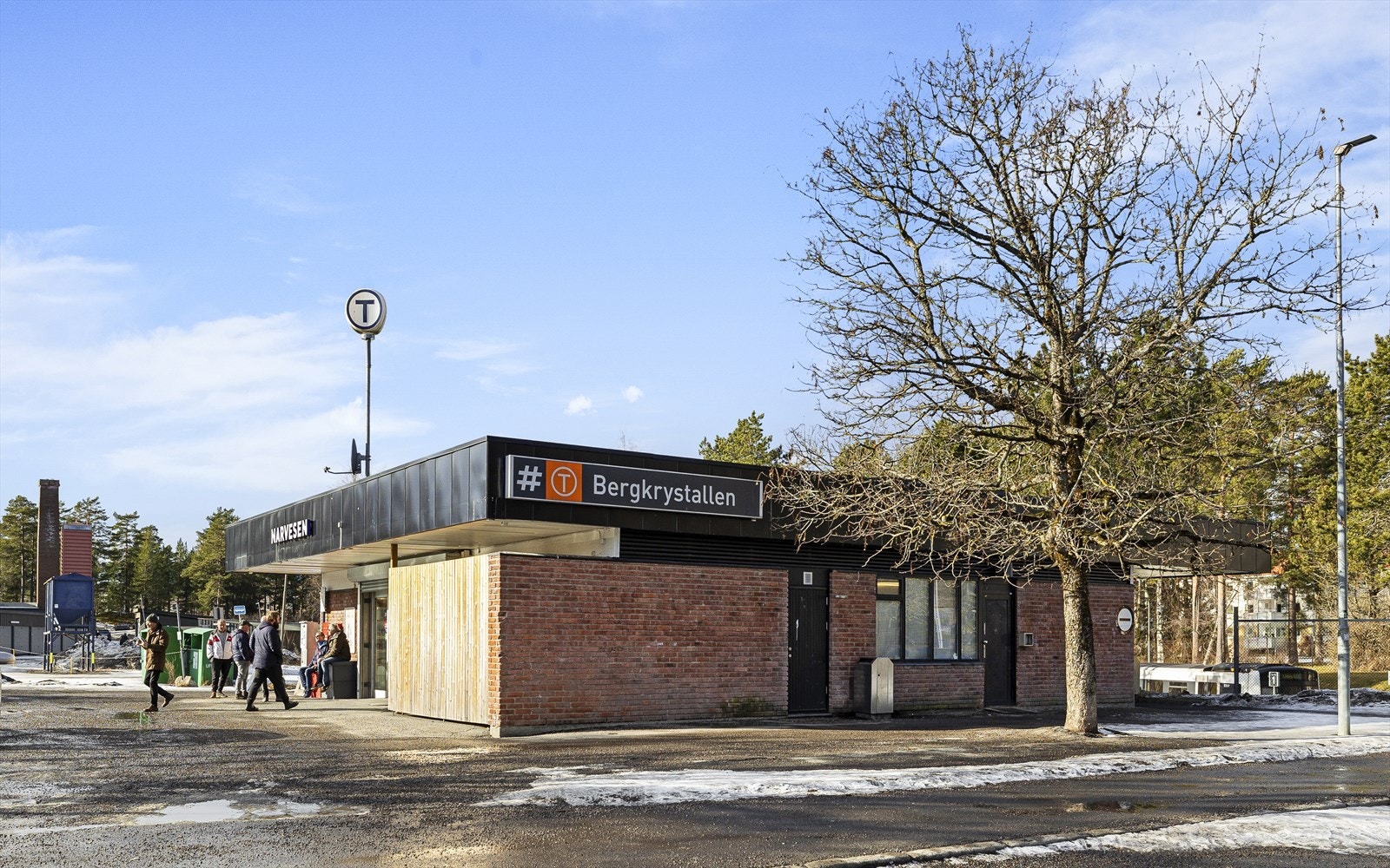 Kort vei til Bergkrystallen T-Bane, som tar deg til sentrum på ca. 20 min. Galleribilde
