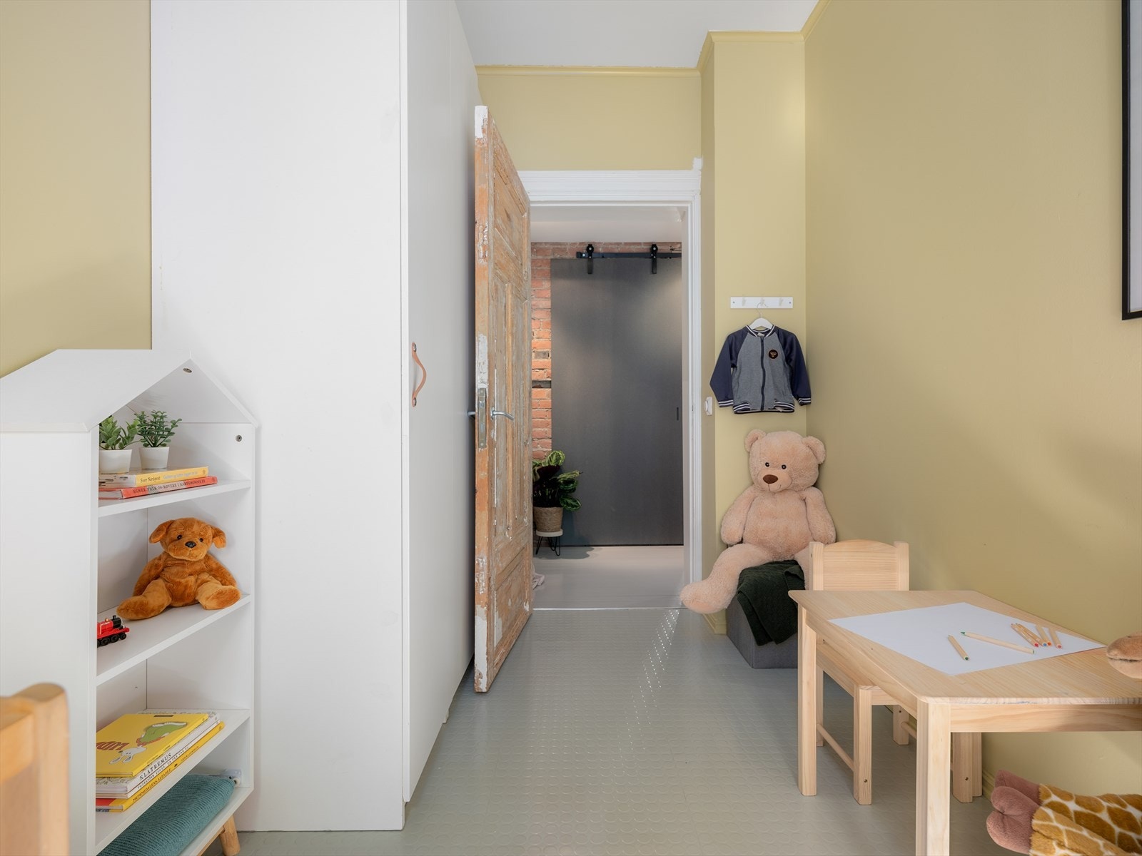 Rommet egner seg som både barnerom, gjesterom eller kontor. Galleribilde