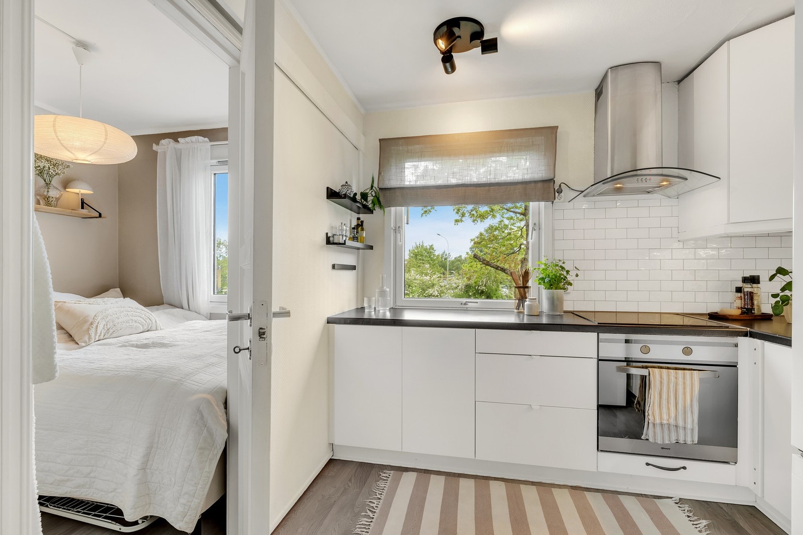 Kjøkkenet ble fornyet i 2022. Galleribilde