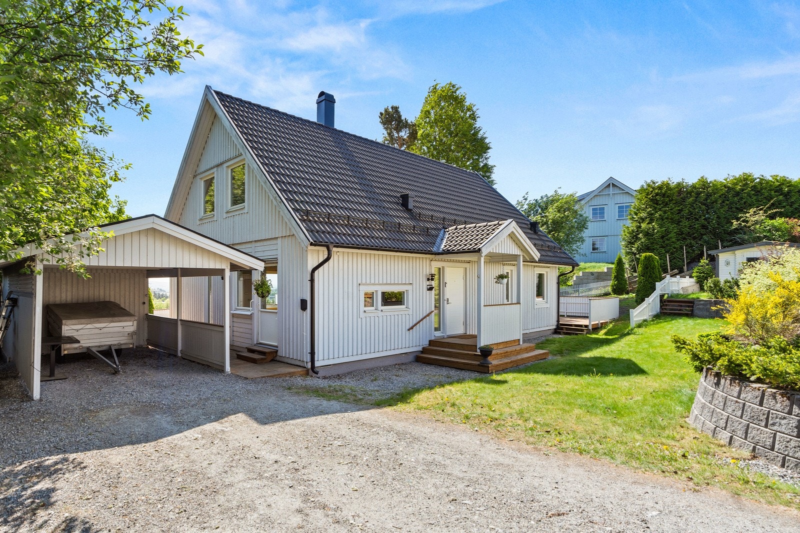 Dette er en flott enebolig beliggende i et populært område Galleribilde