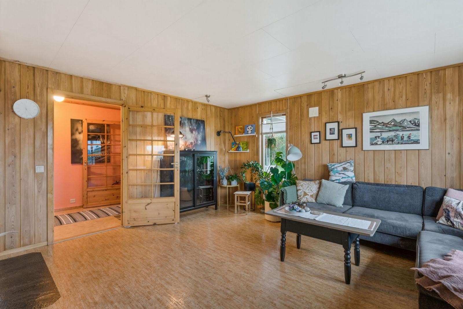 Stue mot hall Galleribilde