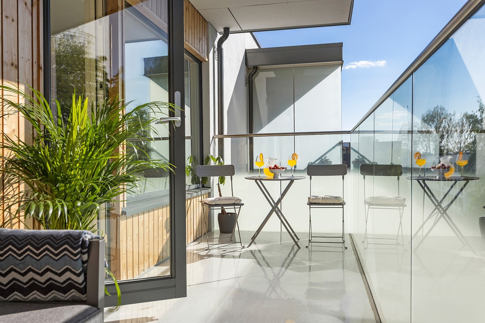 Deilig ettermiddagssol på balkongen Galleribilde