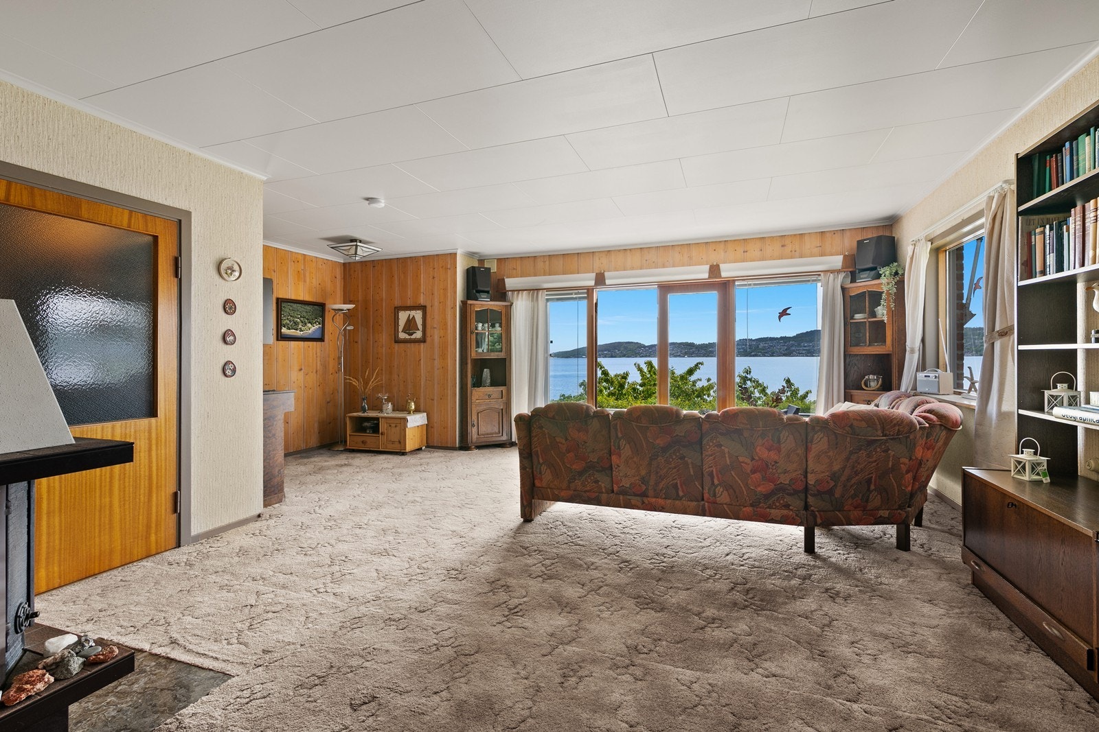 I stua er det god plass til stuemøblement Galleribilde