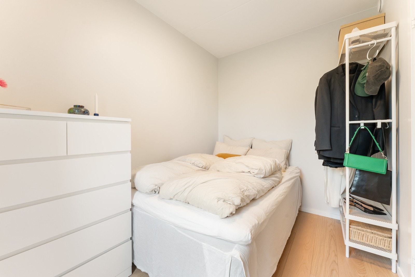 Soverom nr.2. Galleribilde