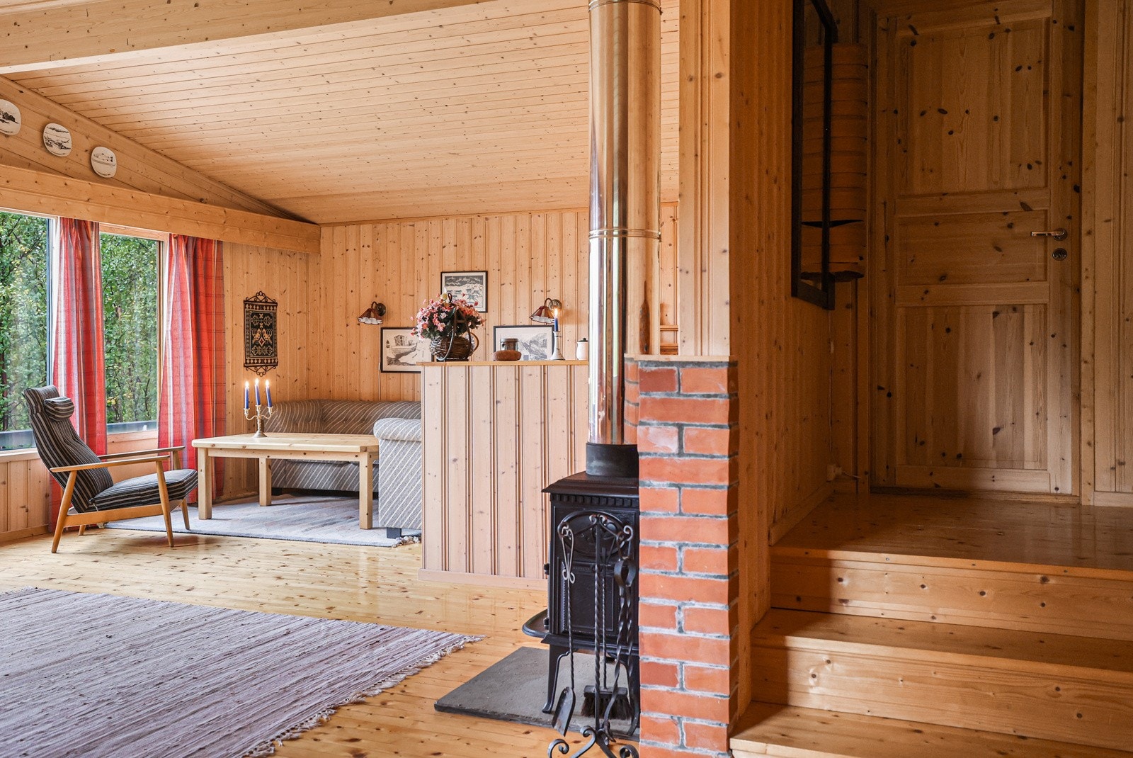 Trapp mot soveromsavdeling Galleribilde