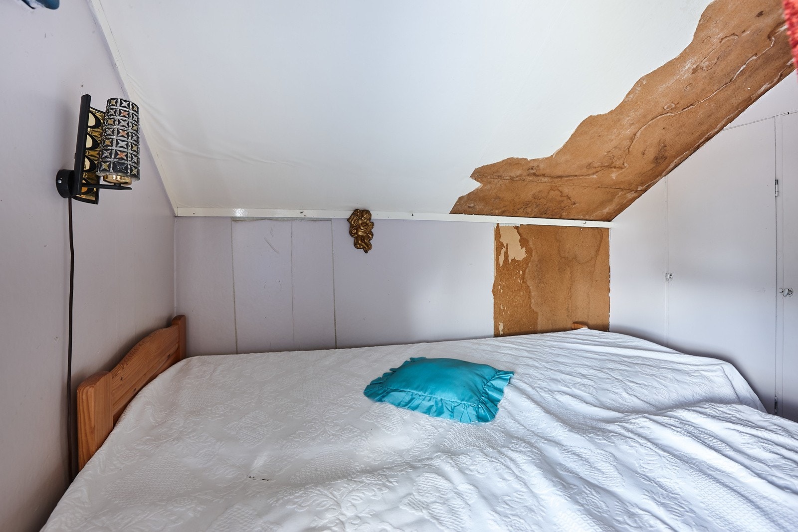 Sovealkove på loft. Galleribilde