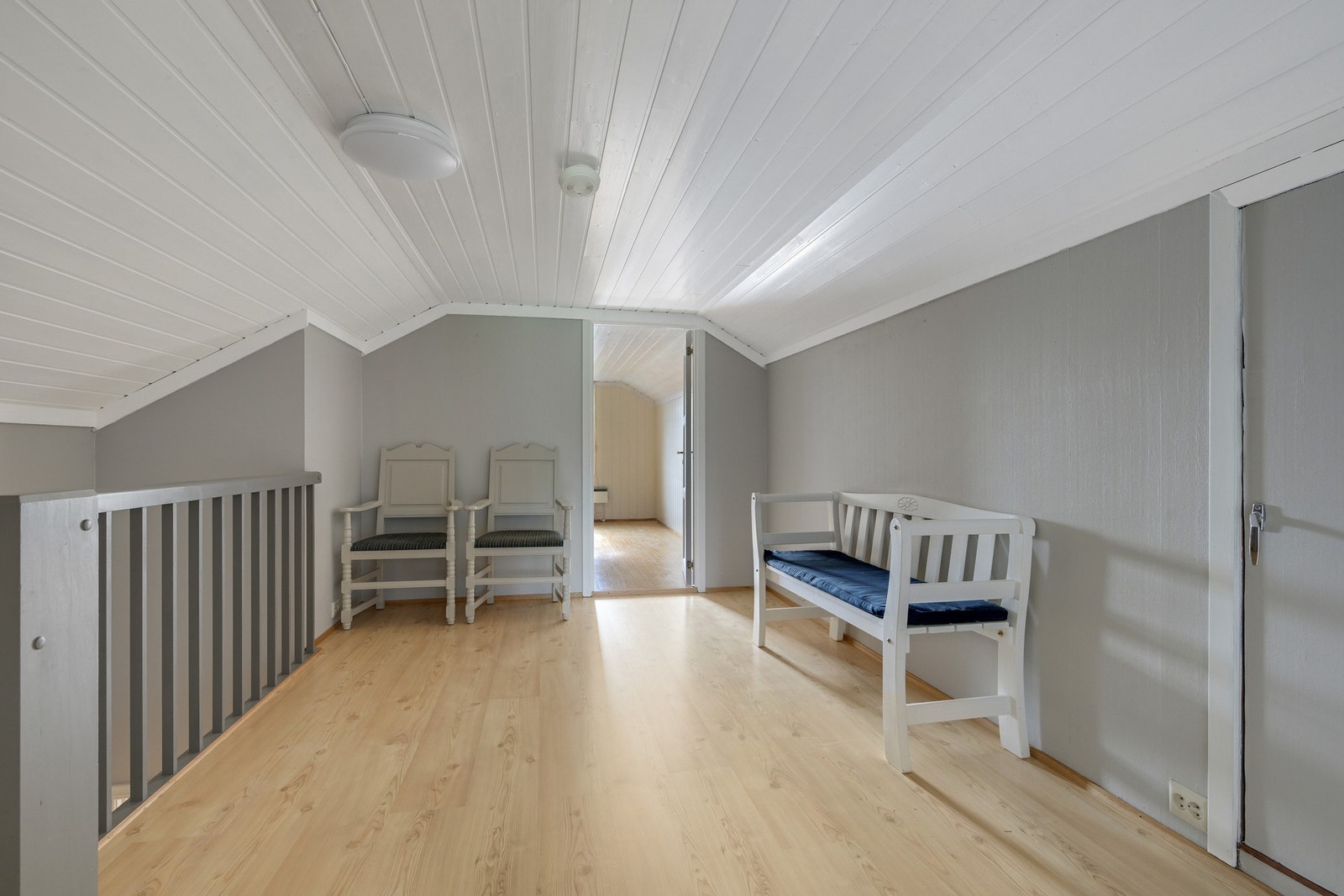 Gangrom i loftsetasjen. Galleribilde