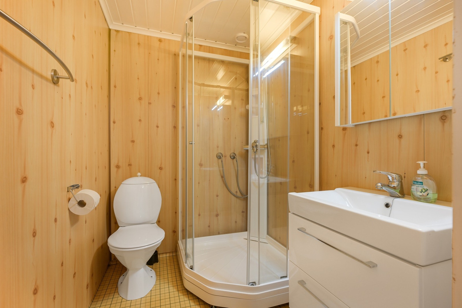 Bad/wc i hybel 2 i underetasjen. Galleribilde