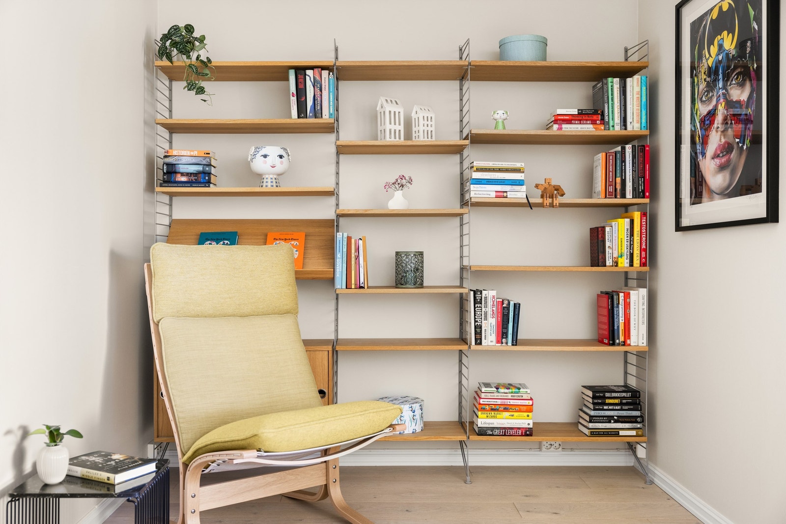 Et koselig lesehjørne perfekt for avslappende lesestunder Galleribilde