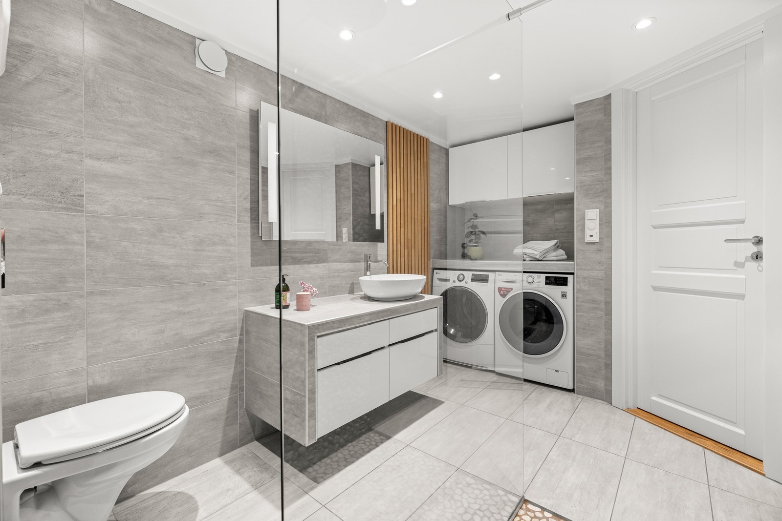 Badet er utført med svært delikate løsninger Galleribilde