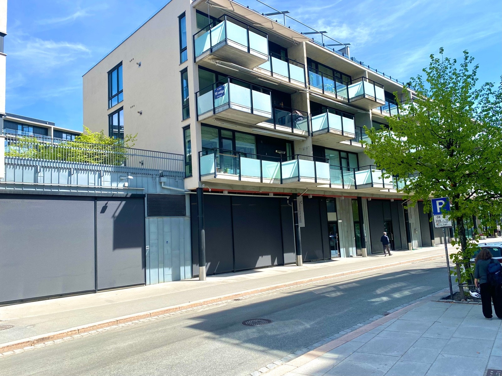 Endeleilighet i 3. etasje med panoramavinduer på hele 3 sider Galleribilde