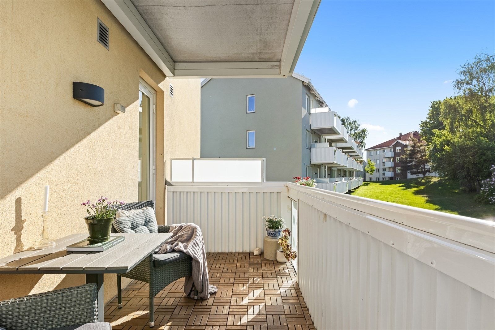 Balkongen er på ca. 7kvm og er dermed av god størrelse. Galleribilde