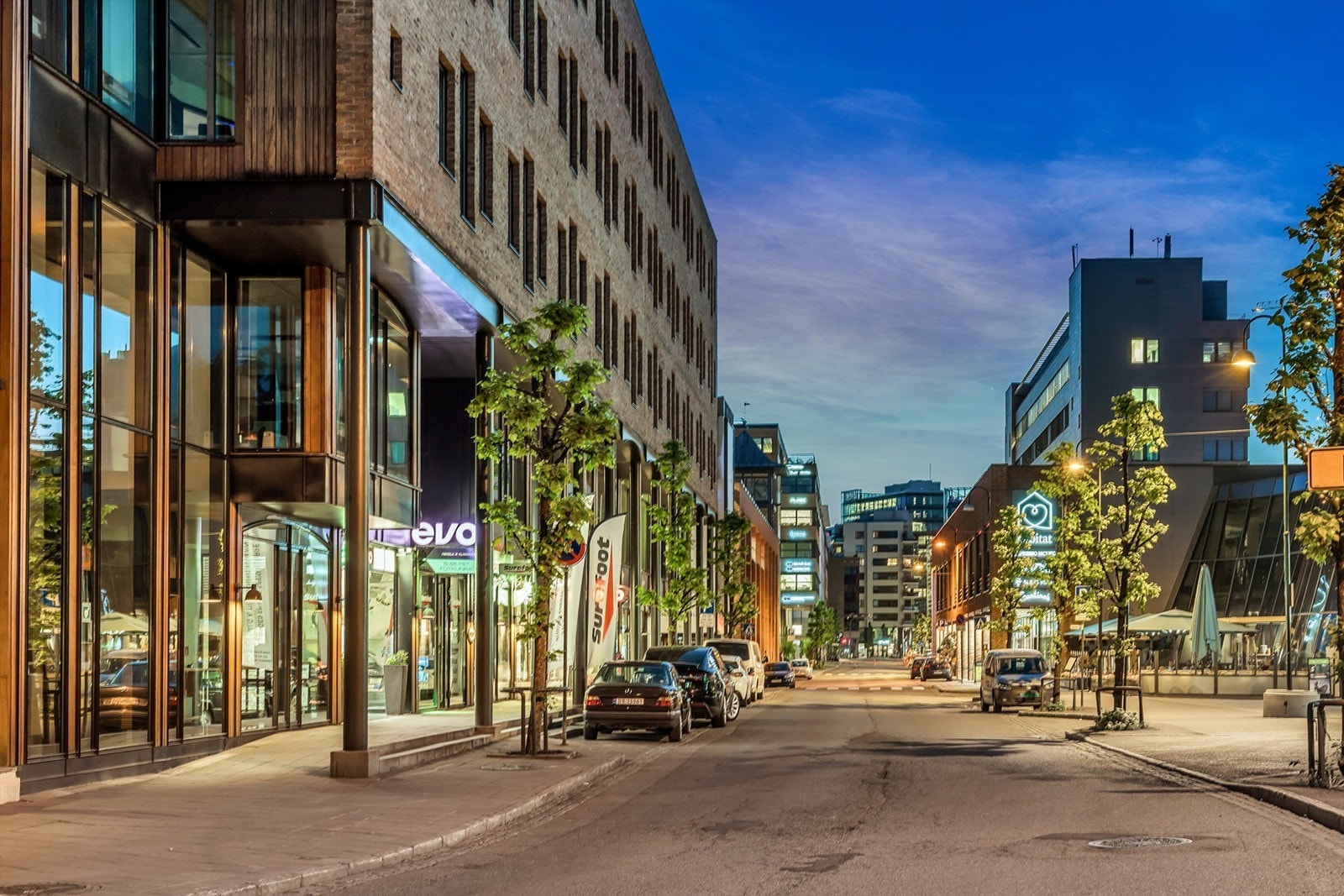 I Karenslyst allé er det stort utvalg av servicetilbud Galleribilde