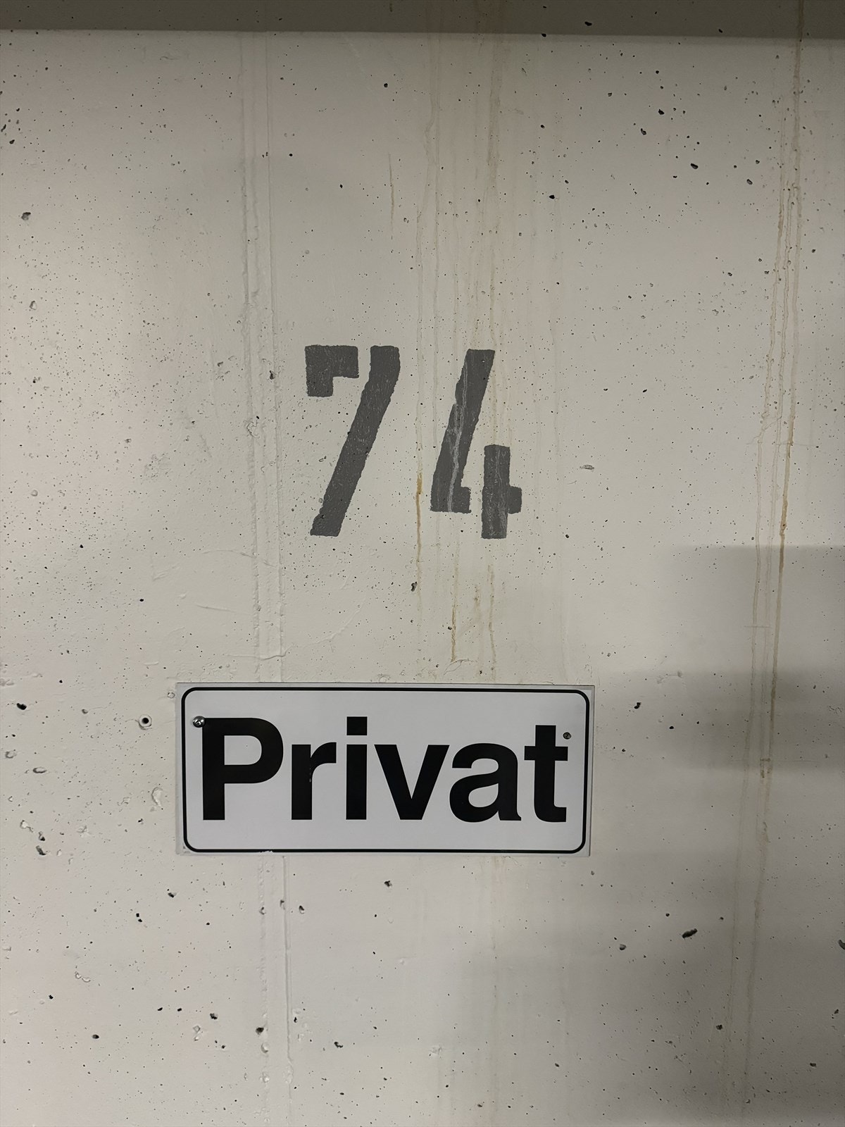 Plass 74 Galleribilde