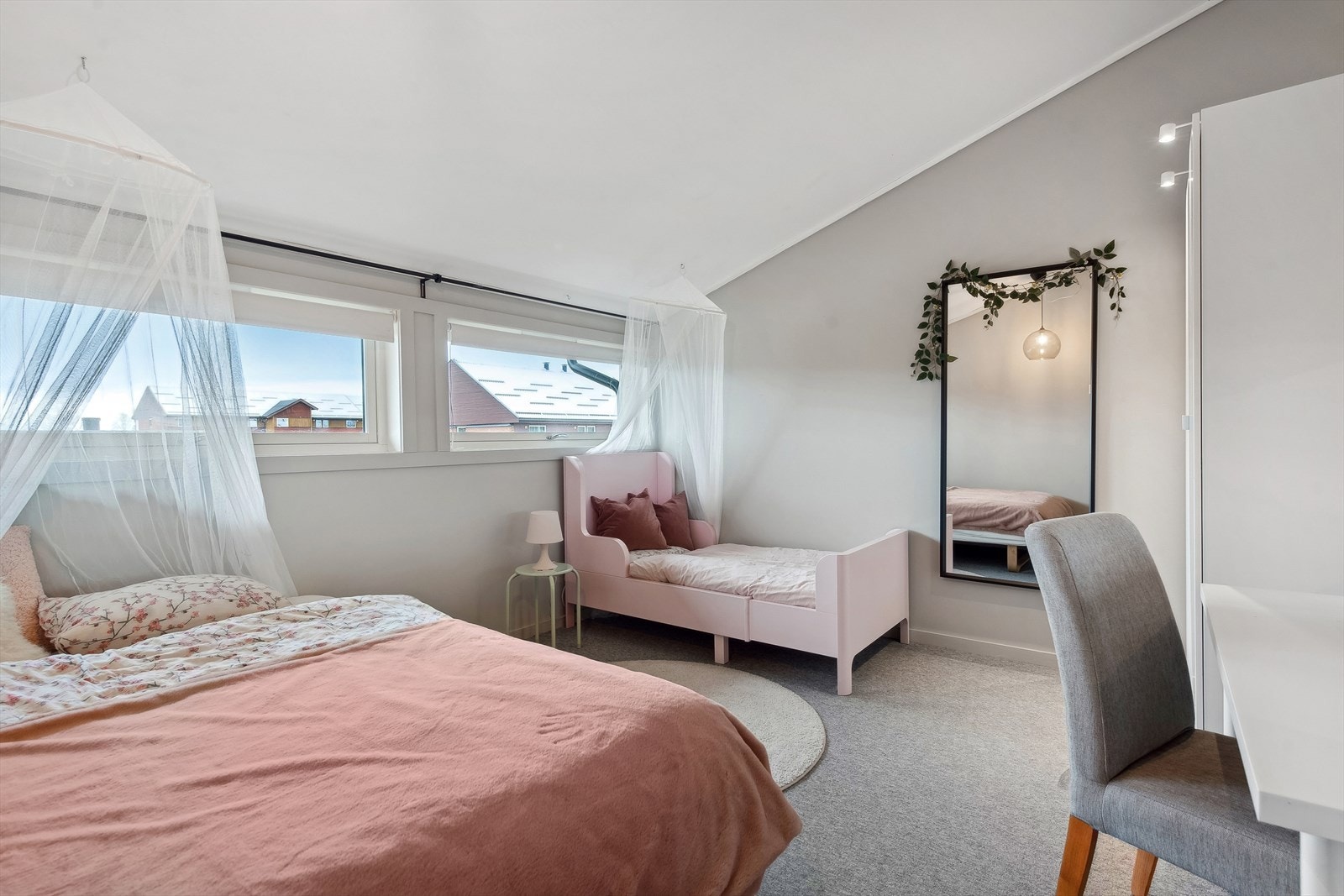 Romslig soverom 3. Galleribilde