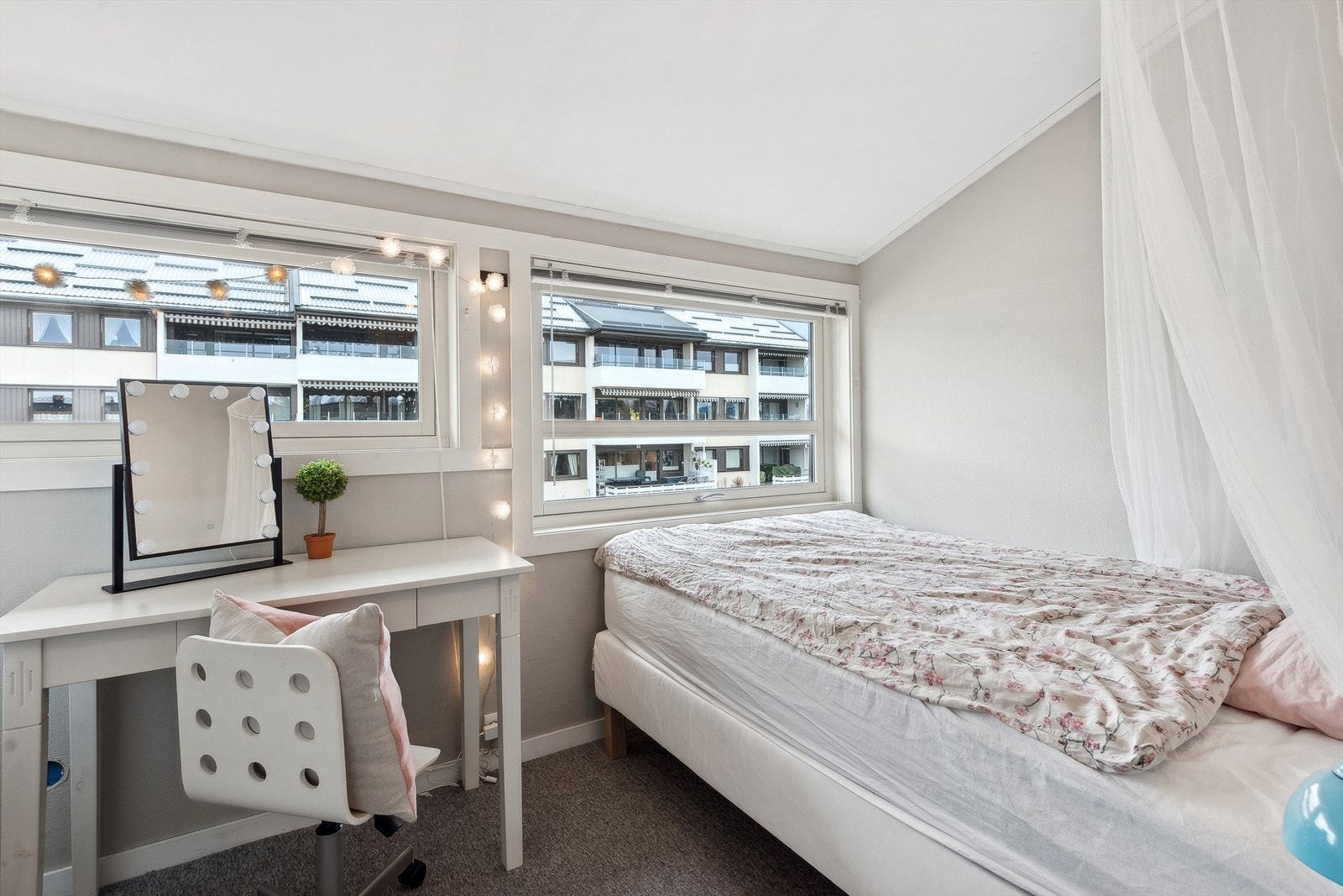 Soverom 2 av god størrelse. Galleribilde