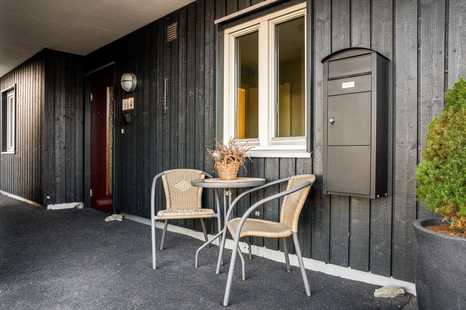 Leiligheten disponerer i tillegg praktisk bod ved inngangspartiet. Galleribilde