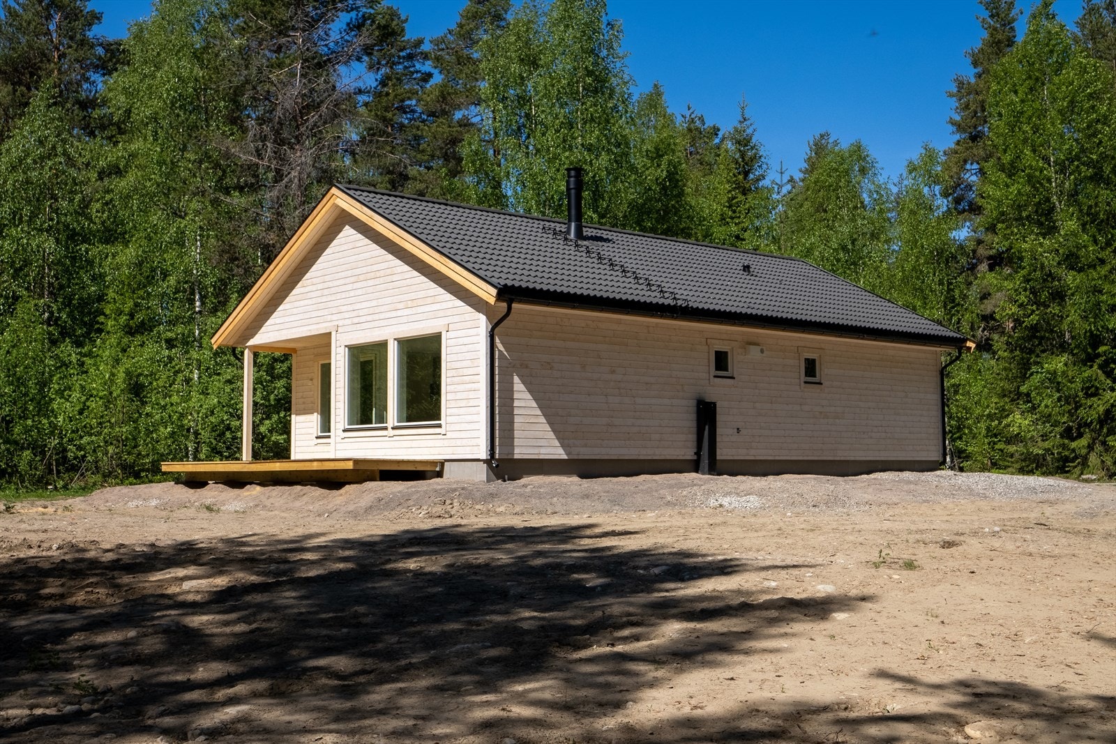 Nyoppført enebolig over ett plan. Galleribilde